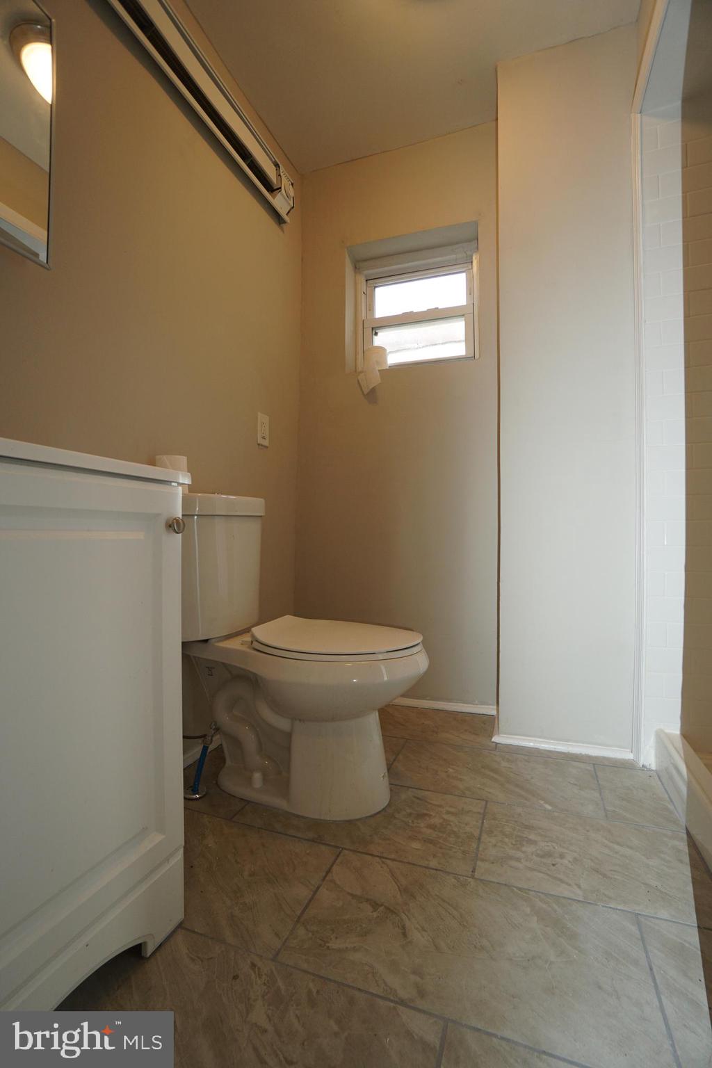 KENSINGTON - Residential Lease