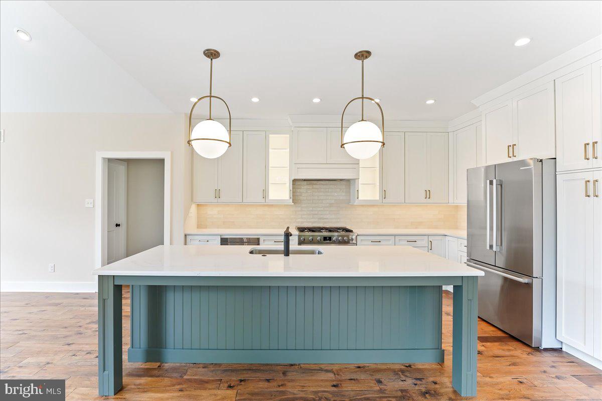 SAWMILL COURT - Residential