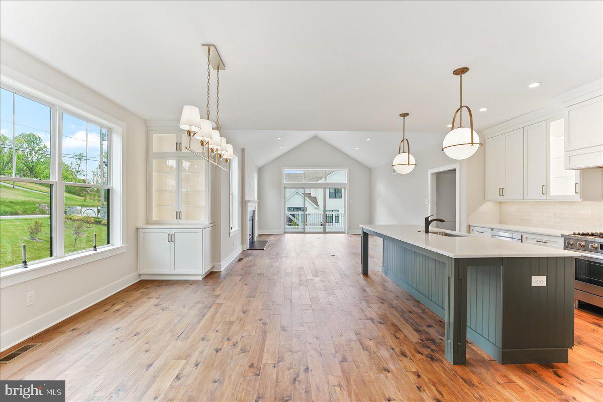 SAWMILL COURT - Residential