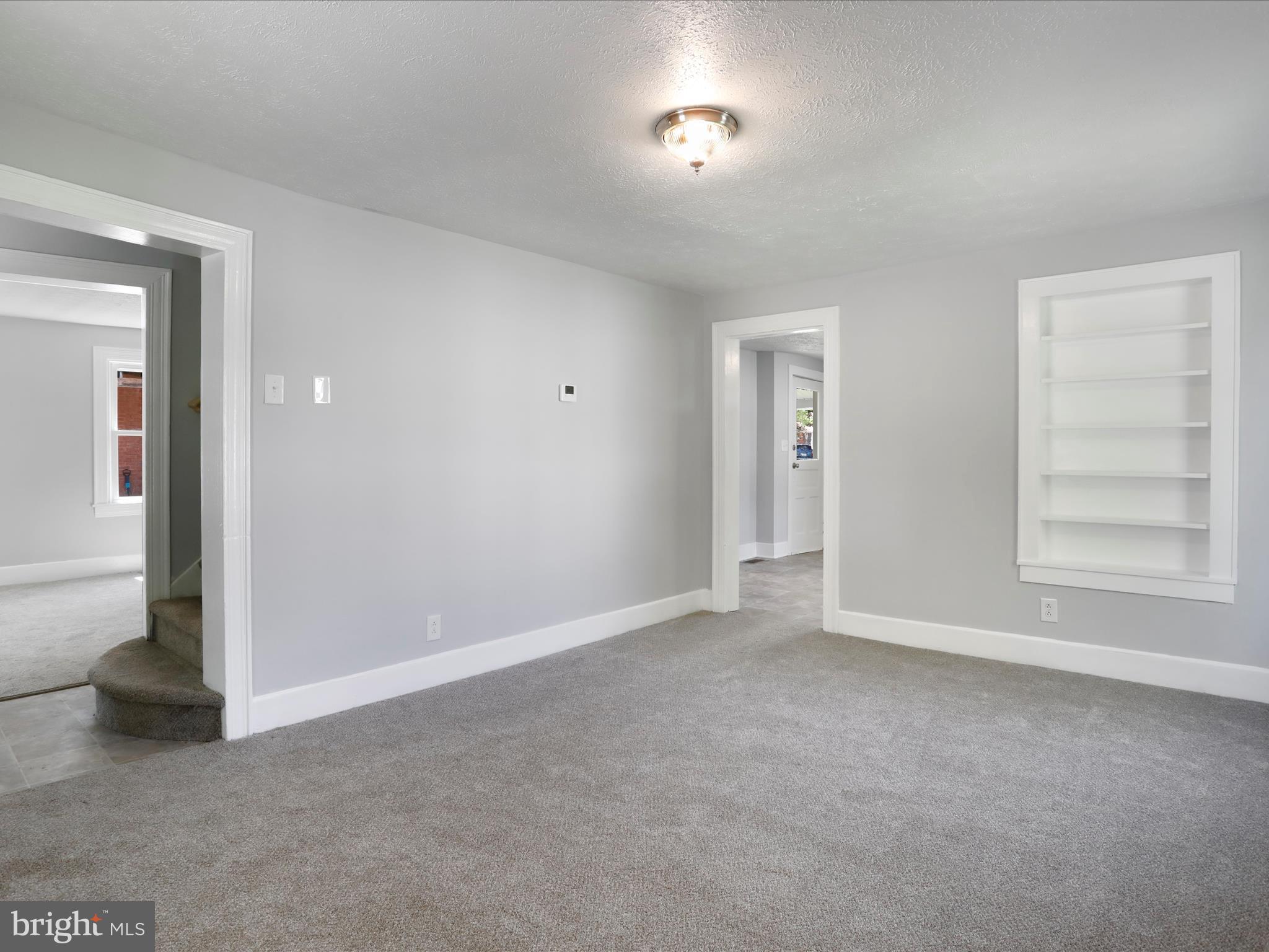 TOWN OF ROMNEY - Residential