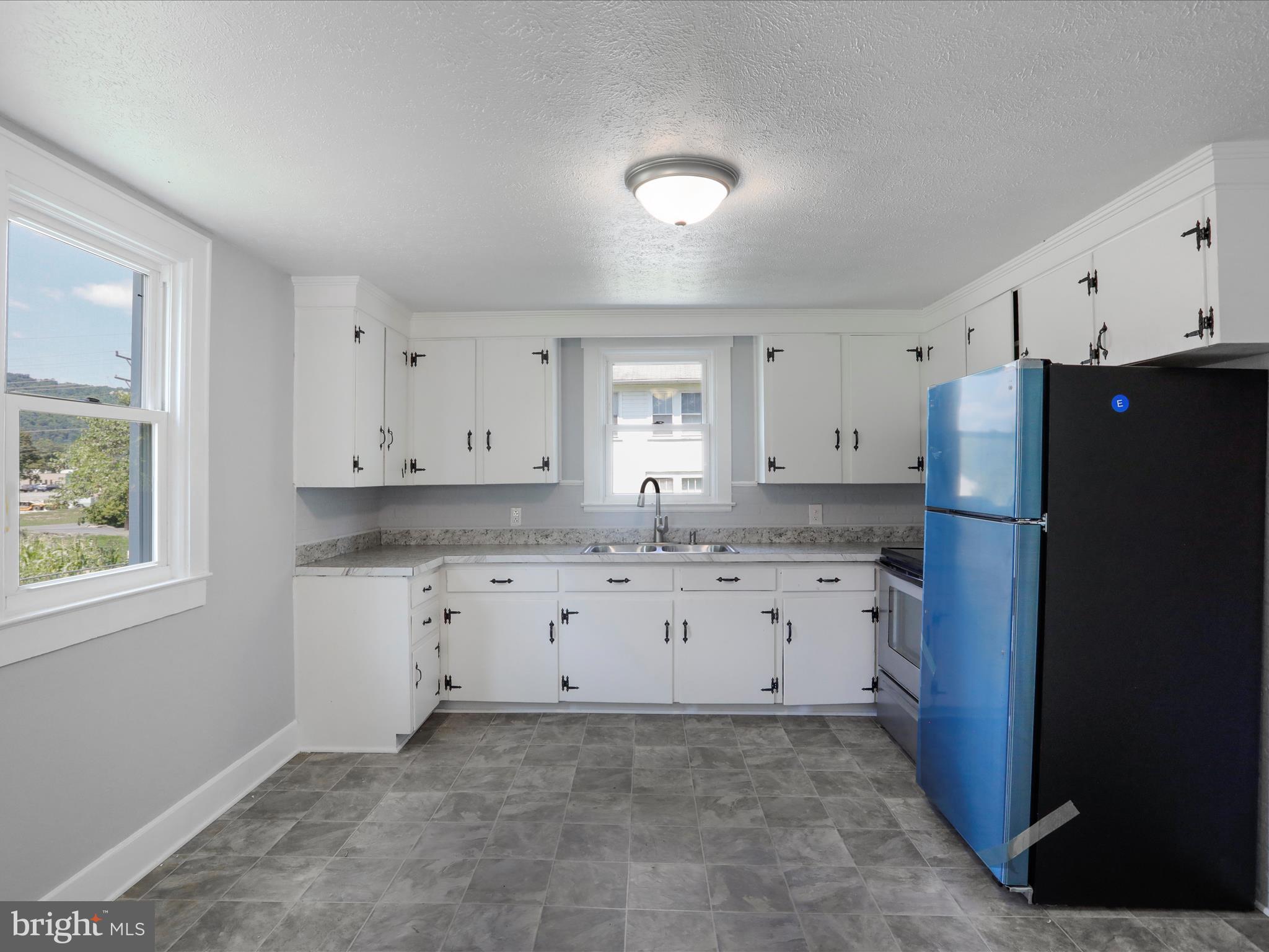 TOWN OF ROMNEY - Residential