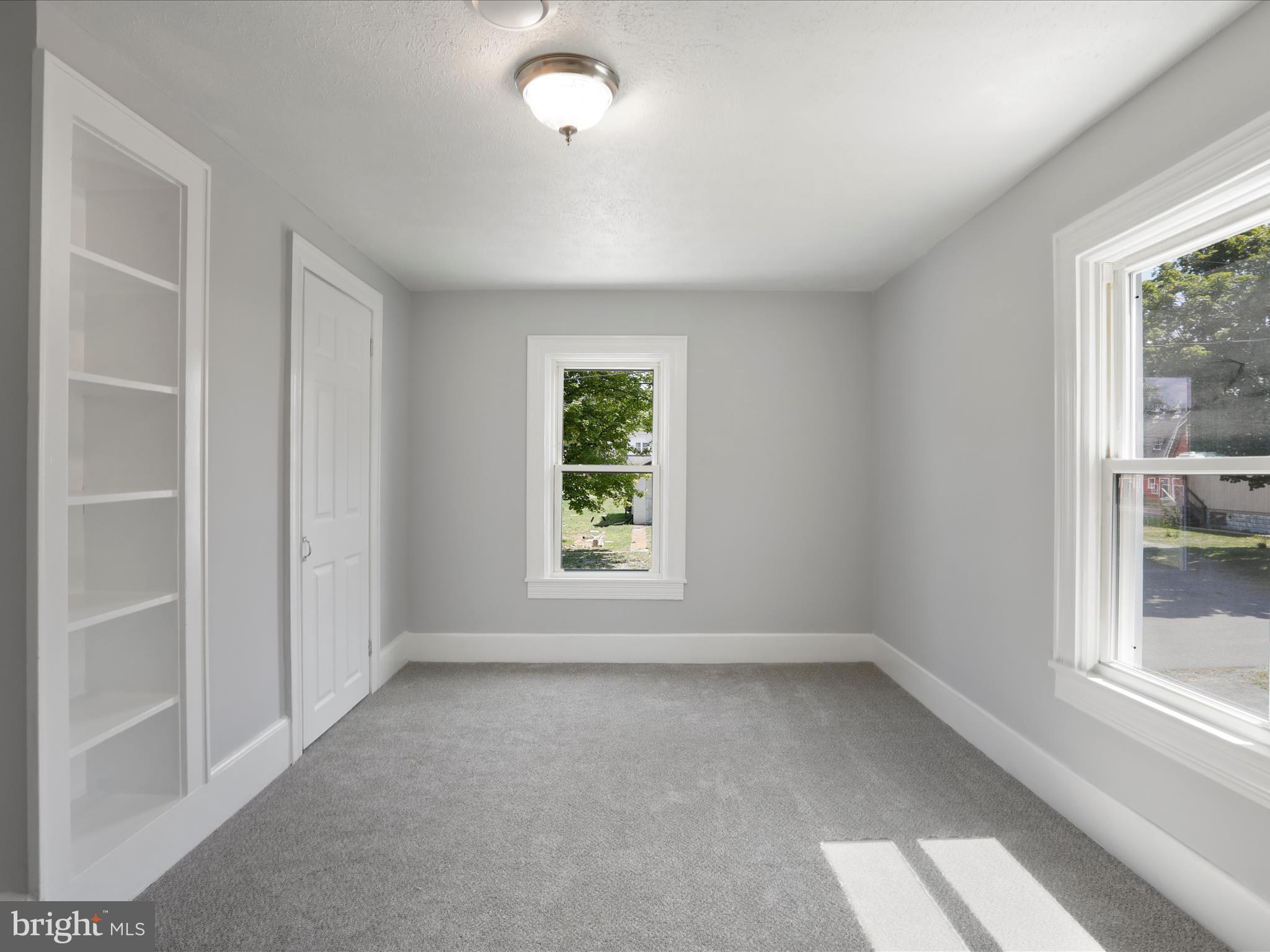 TOWN OF ROMNEY - Residential