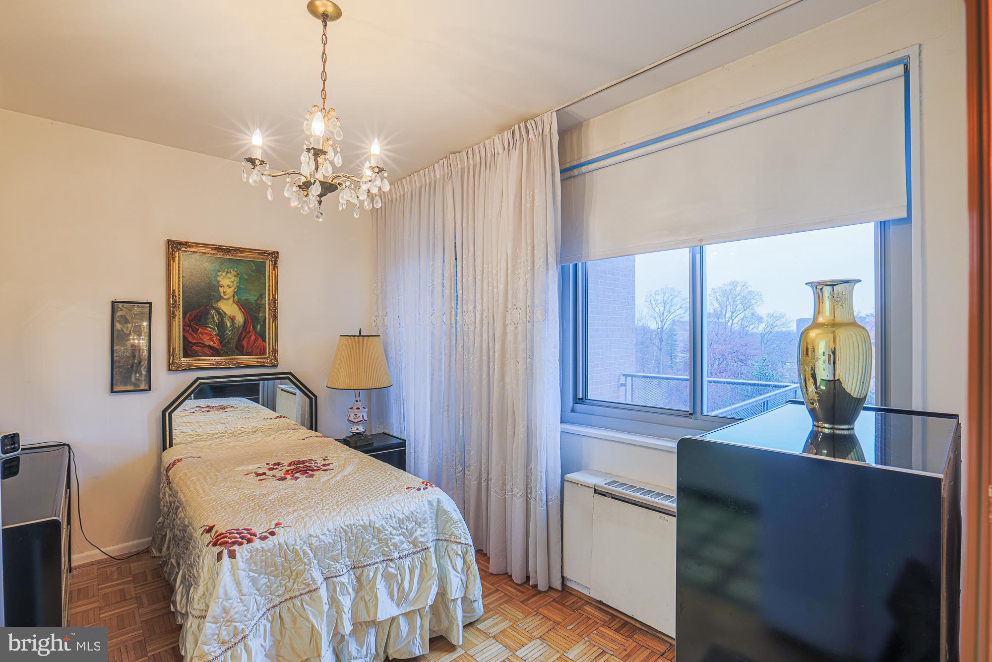 ELEVEN SLADE - Residential