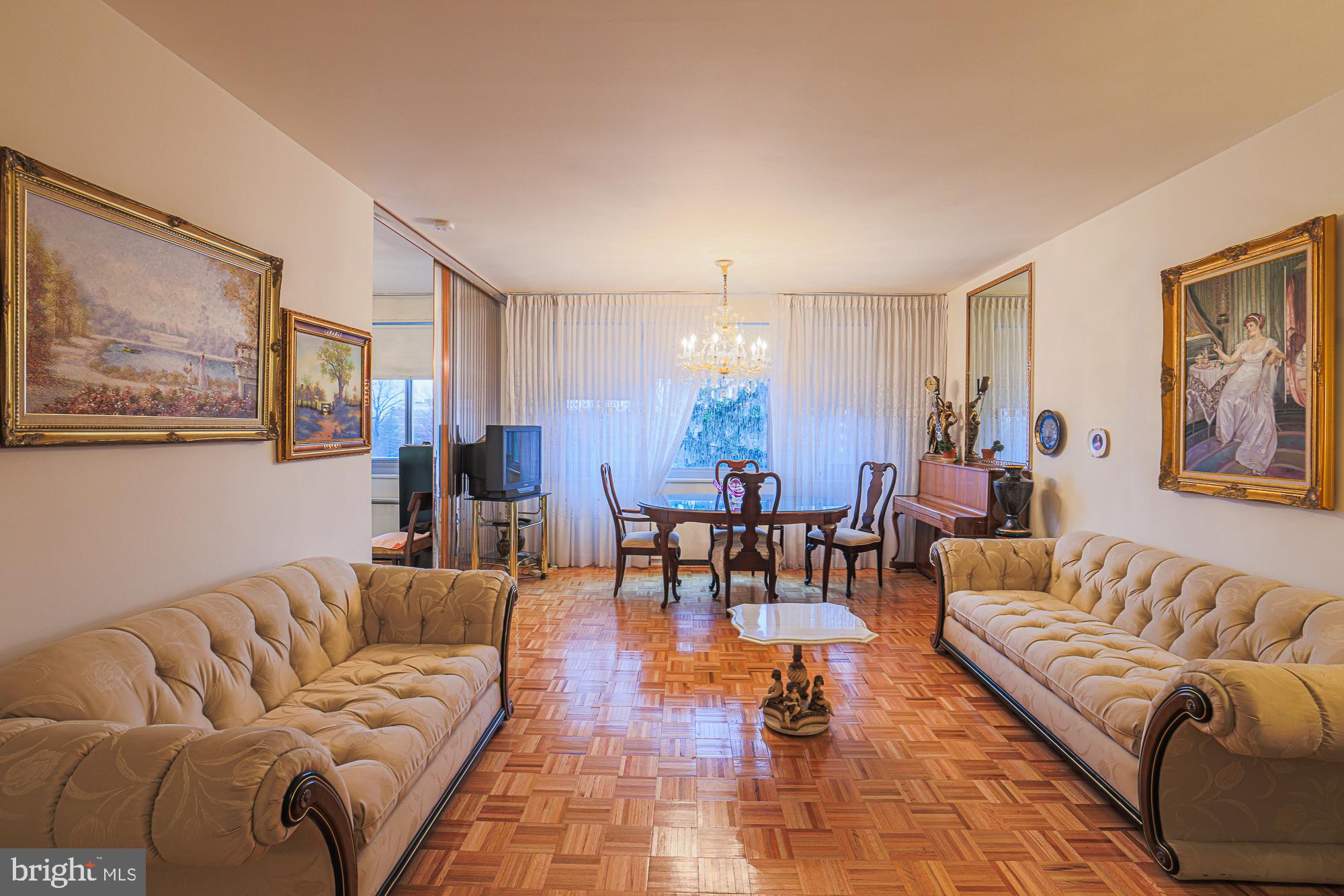 ELEVEN SLADE - Residential