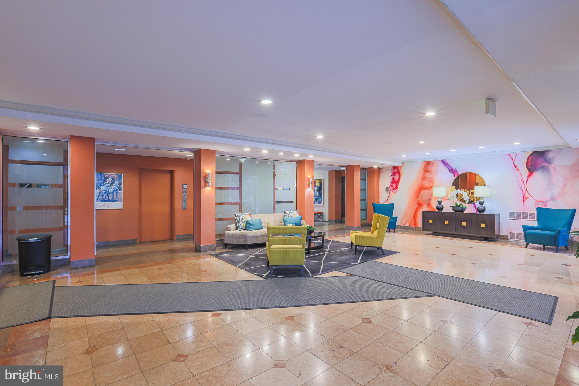 ELEVEN SLADE - Residential