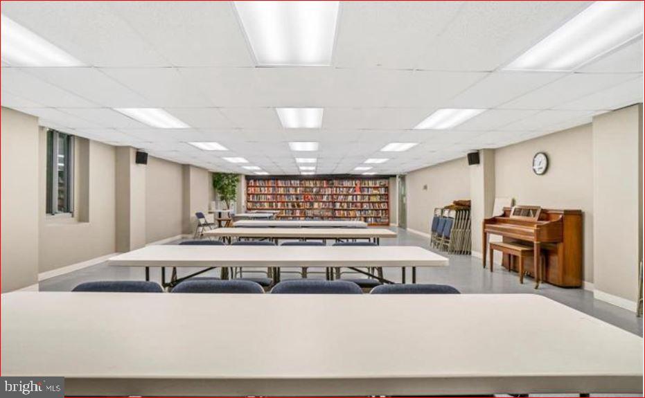 ELEVEN SLADE - Residential