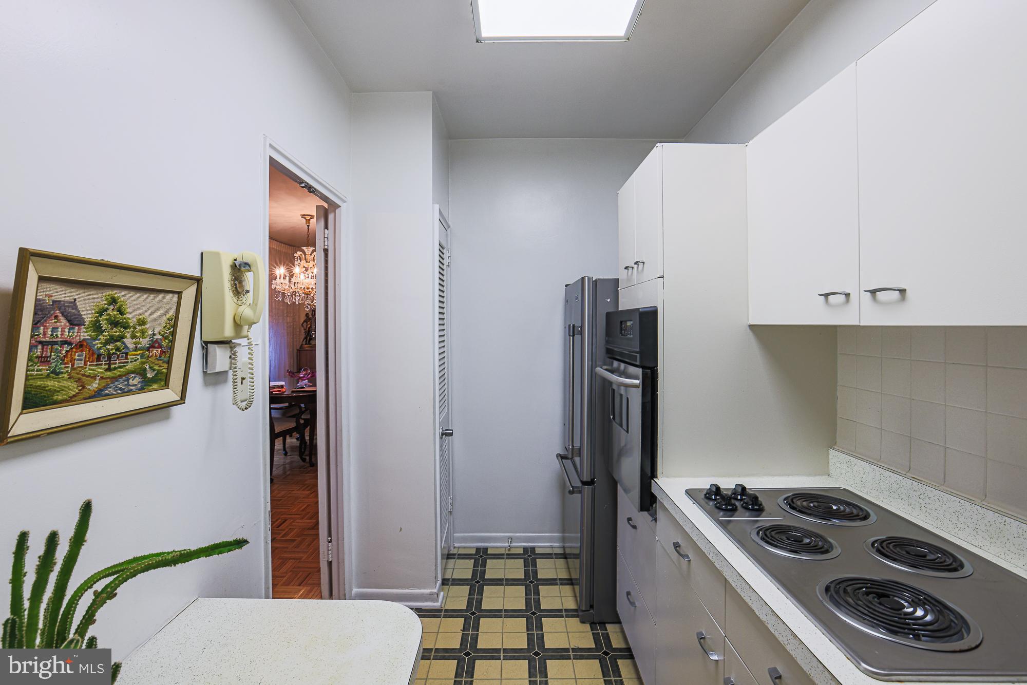 ELEVEN SLADE - Residential