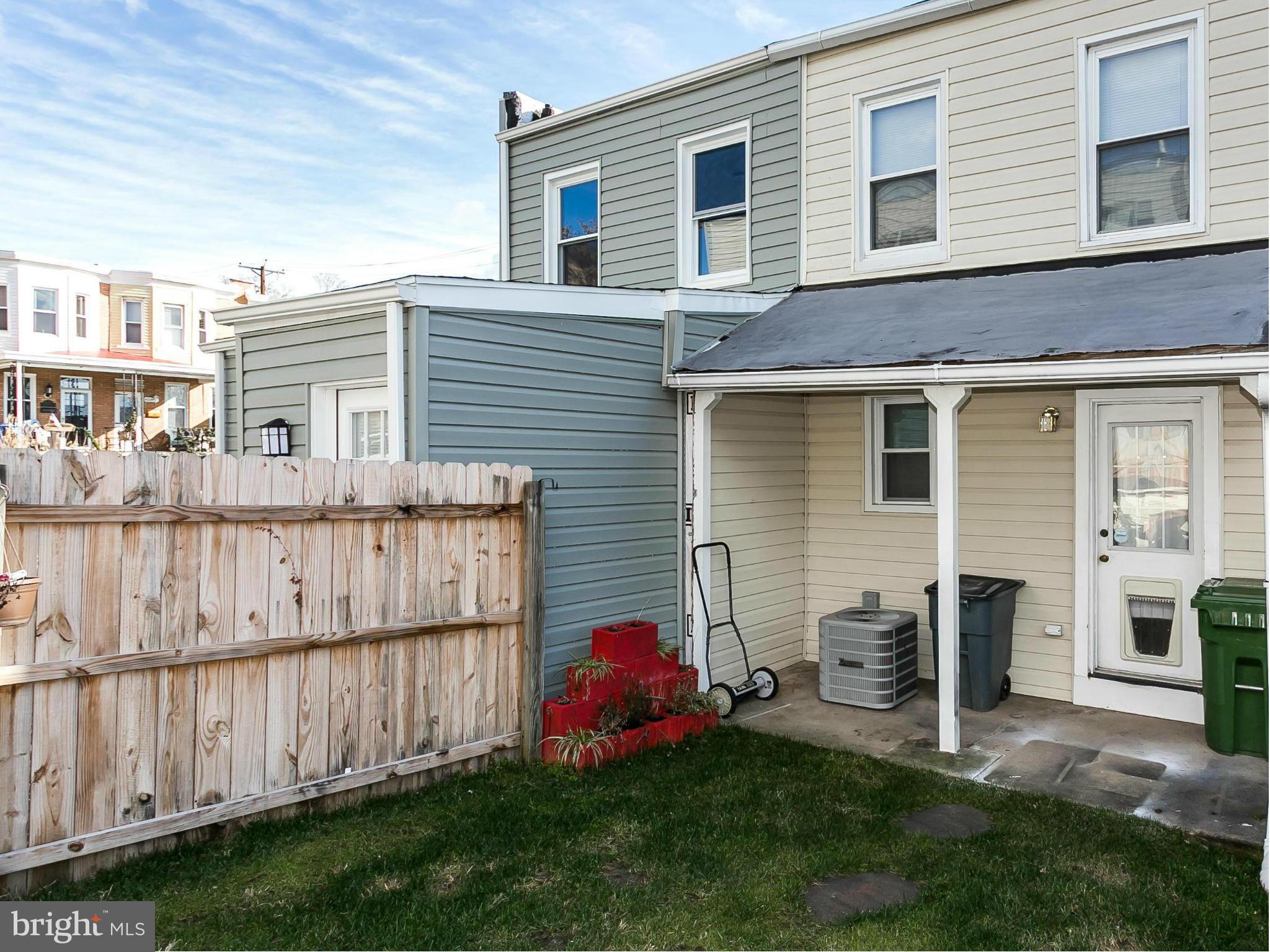 HAMPDEN HISTORIC DISTRICT - Residential