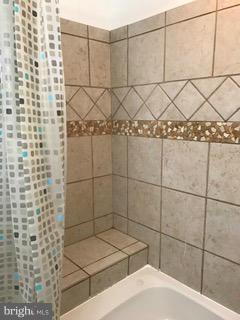 HAMPDEN HISTORIC DISTRICT - Residential