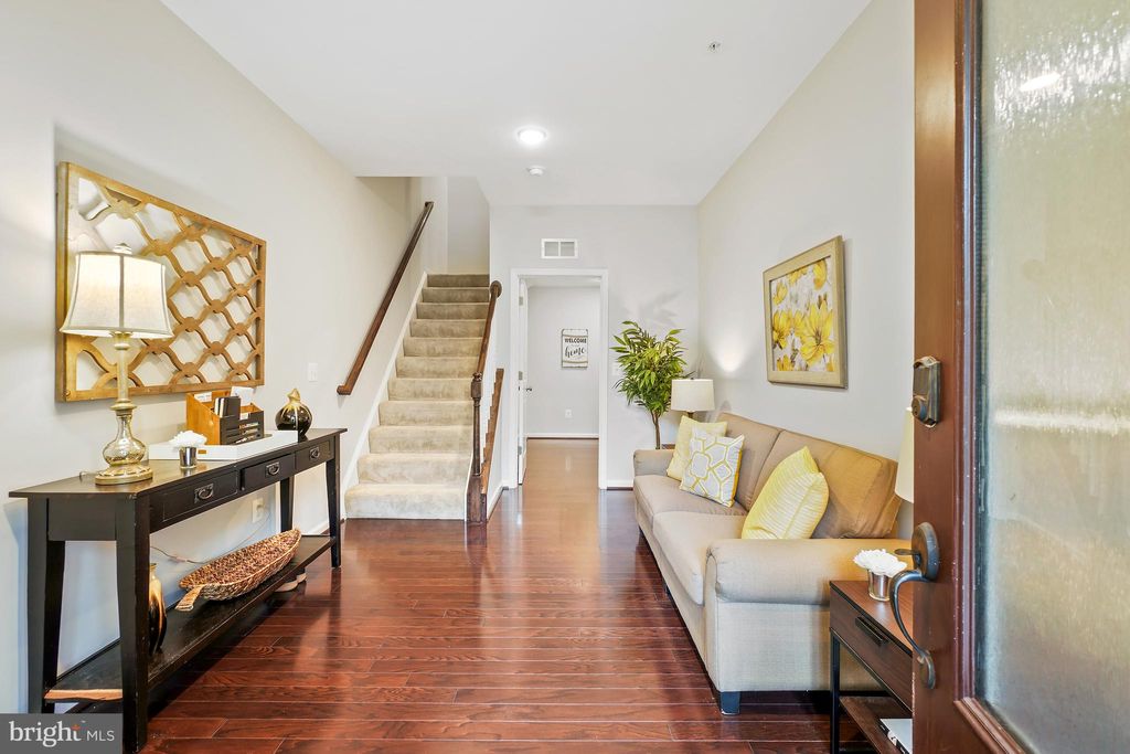 Photo of 24523 Glenville Grove Terrace, ALDIE, VA 20105 (MLS # VALO2125920)