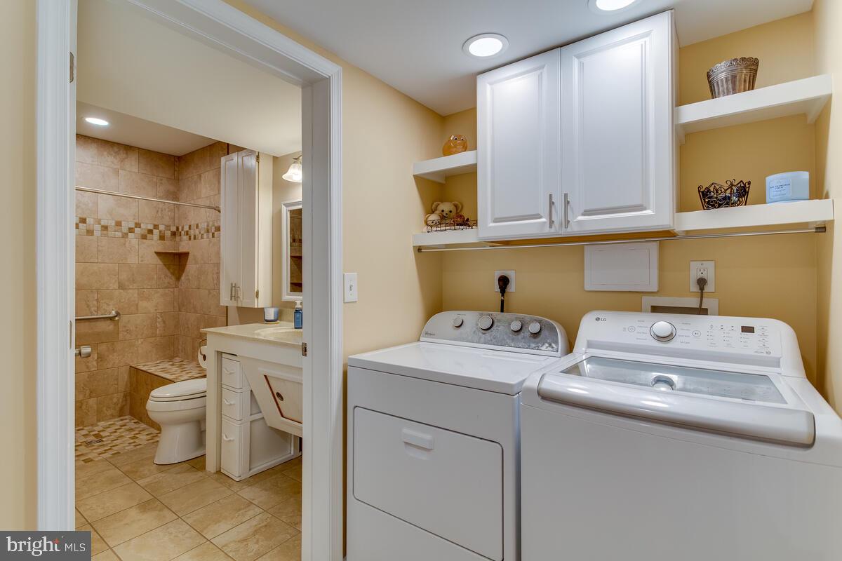 ACORN VILLAGE - Residential