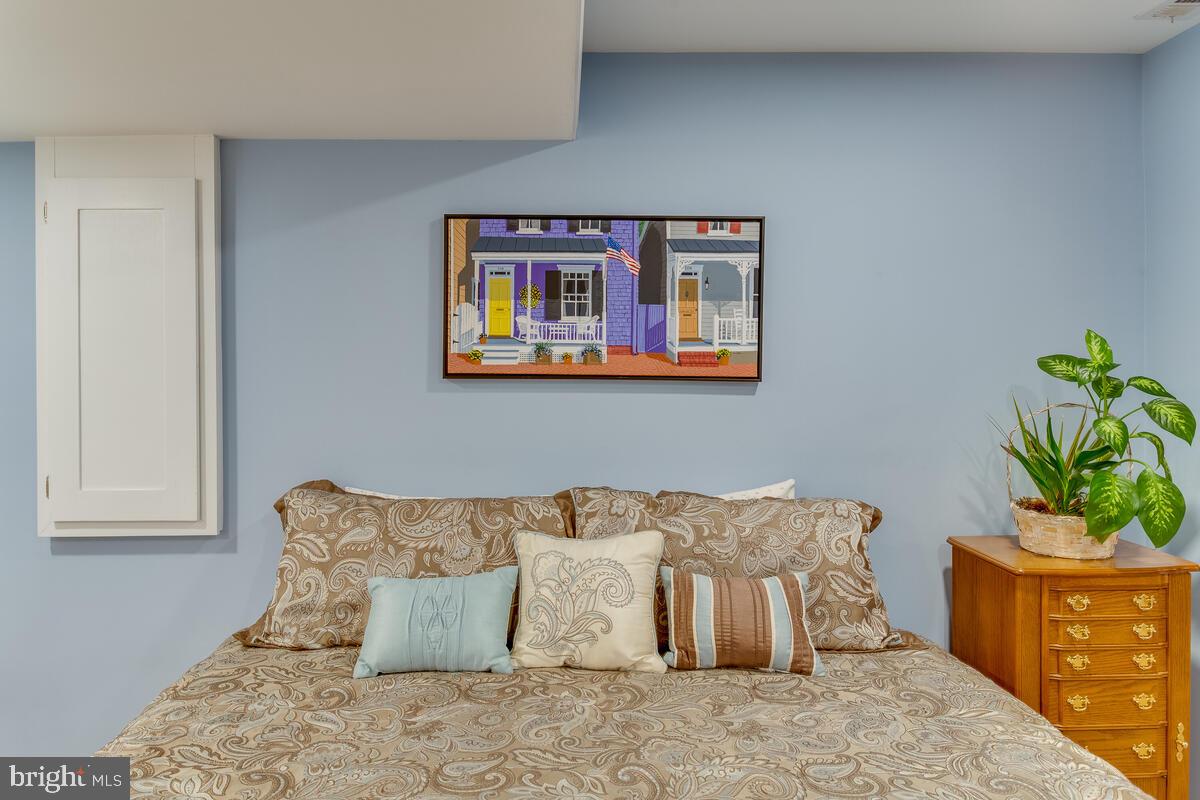 ACORN VILLAGE - Residential