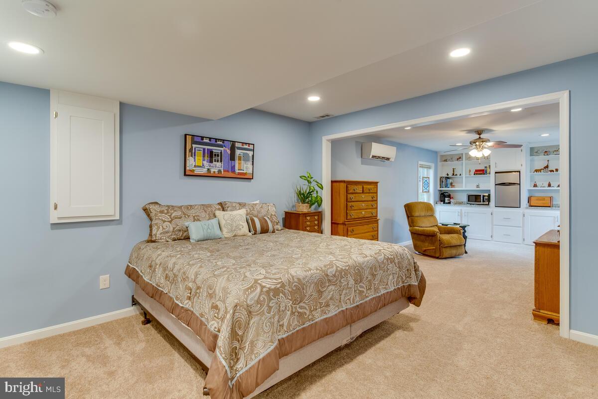 ACORN VILLAGE - Residential