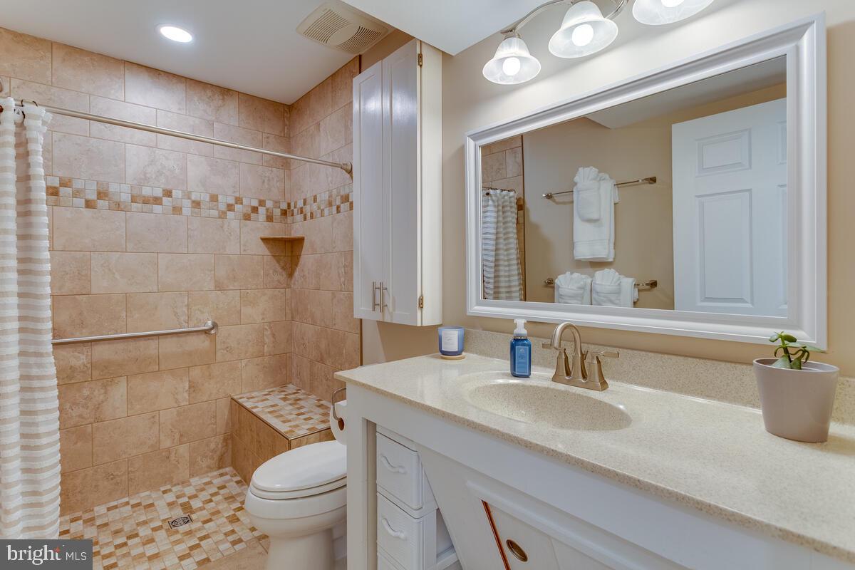 ACORN VILLAGE - Residential