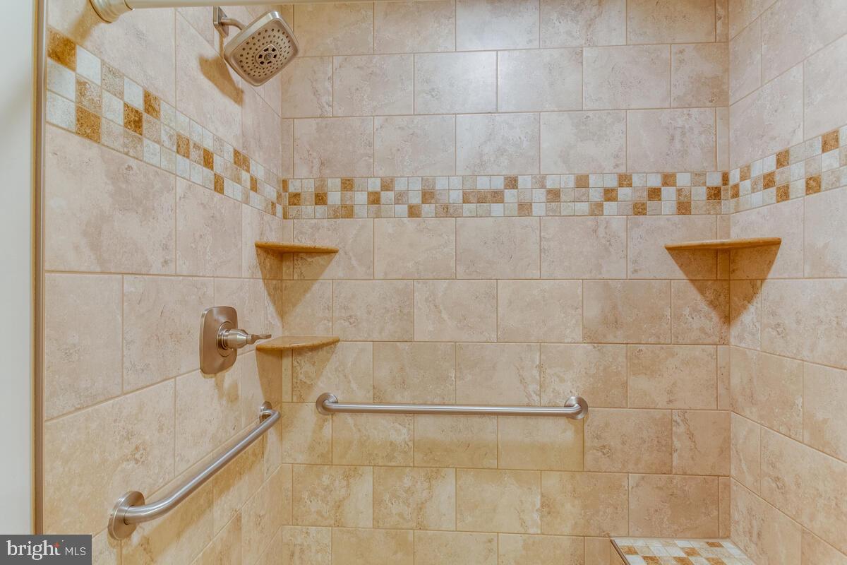 ACORN VILLAGE - Residential