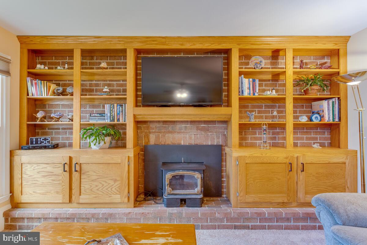 ACORN VILLAGE - Residential