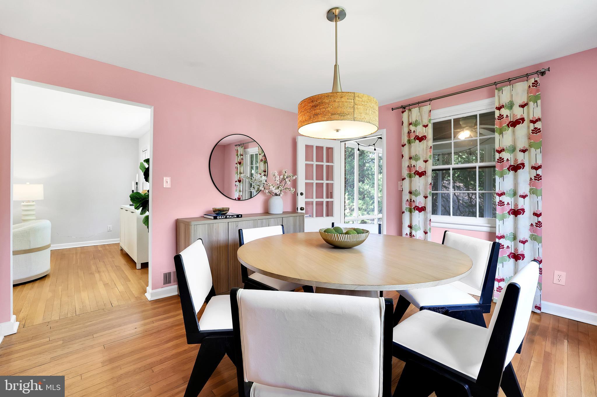 CHEVY CHASE - Residential