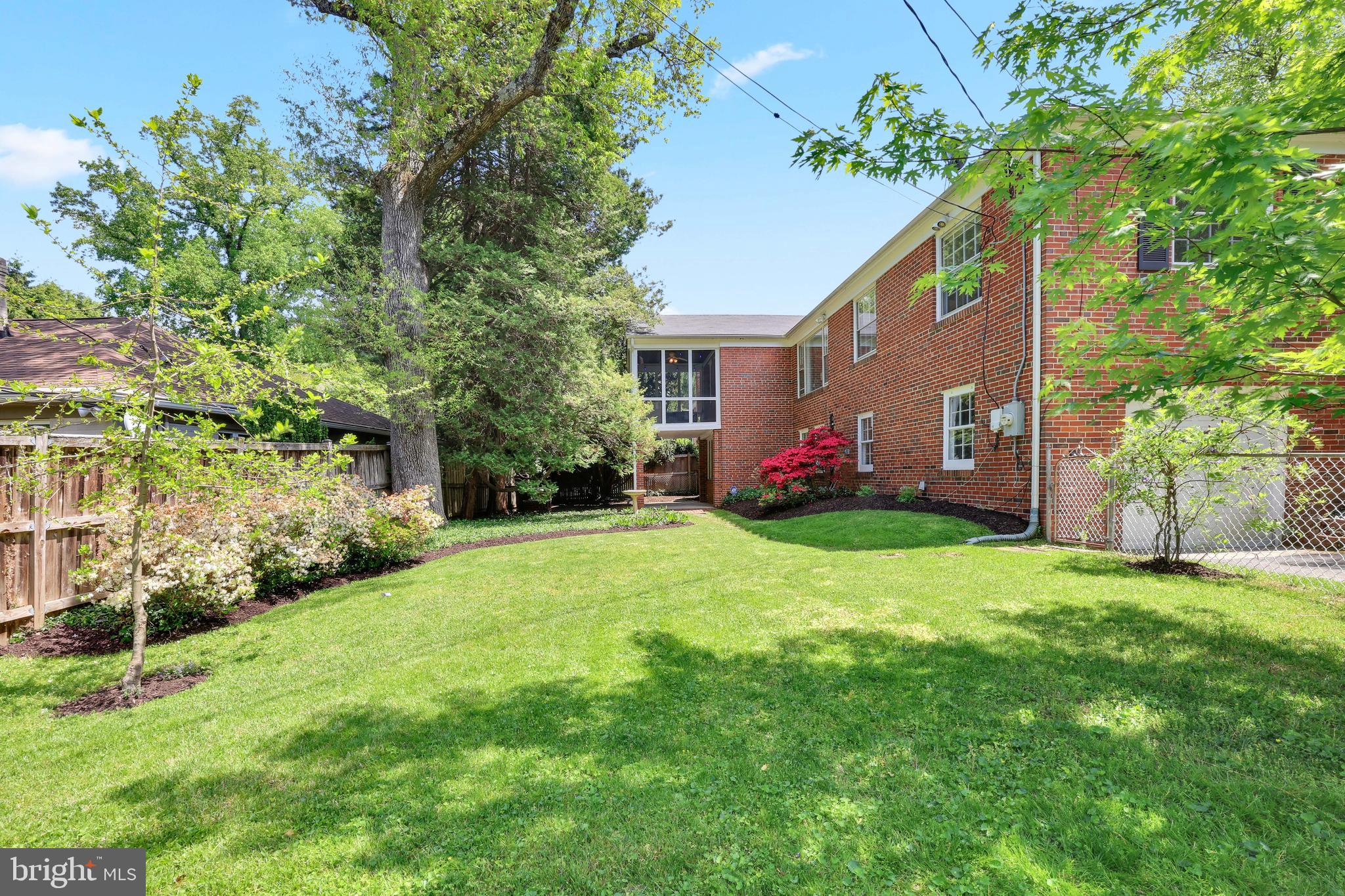 CHEVY CHASE - Residential