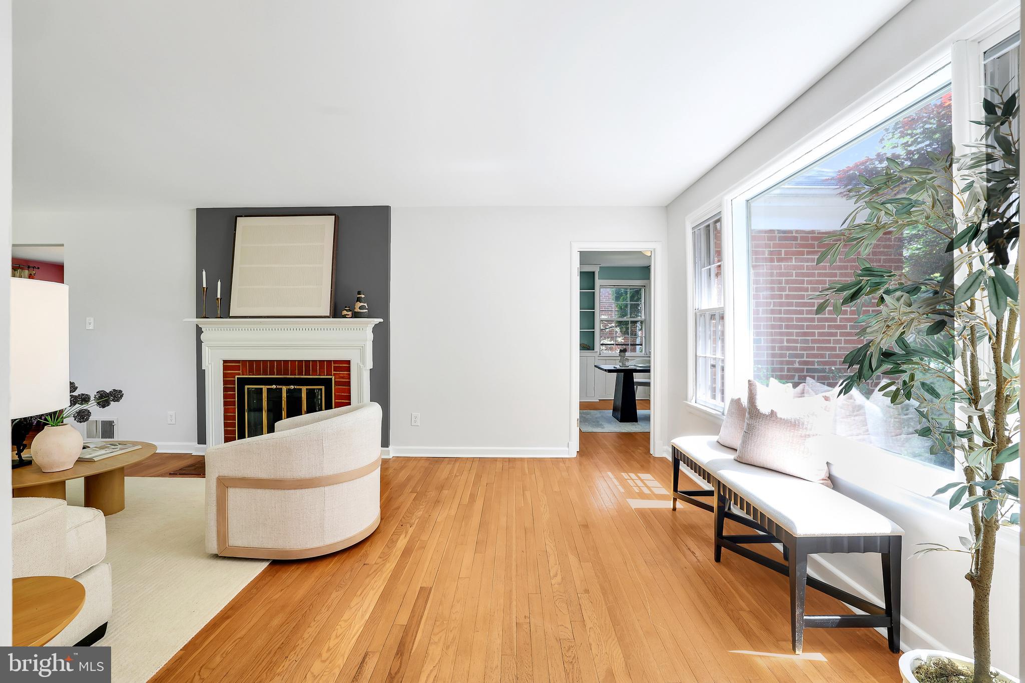 CHEVY CHASE - Residential