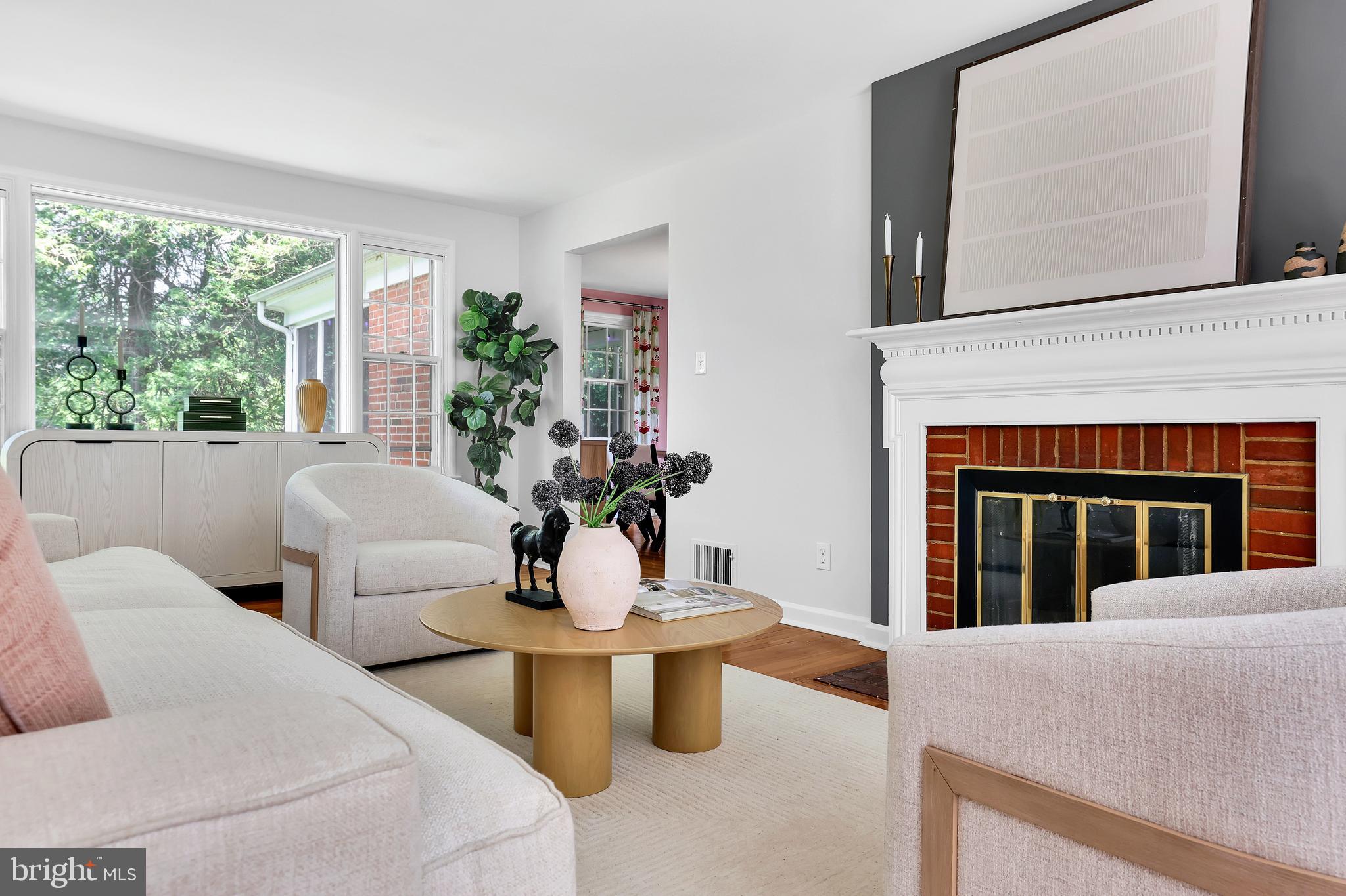 CHEVY CHASE - Residential