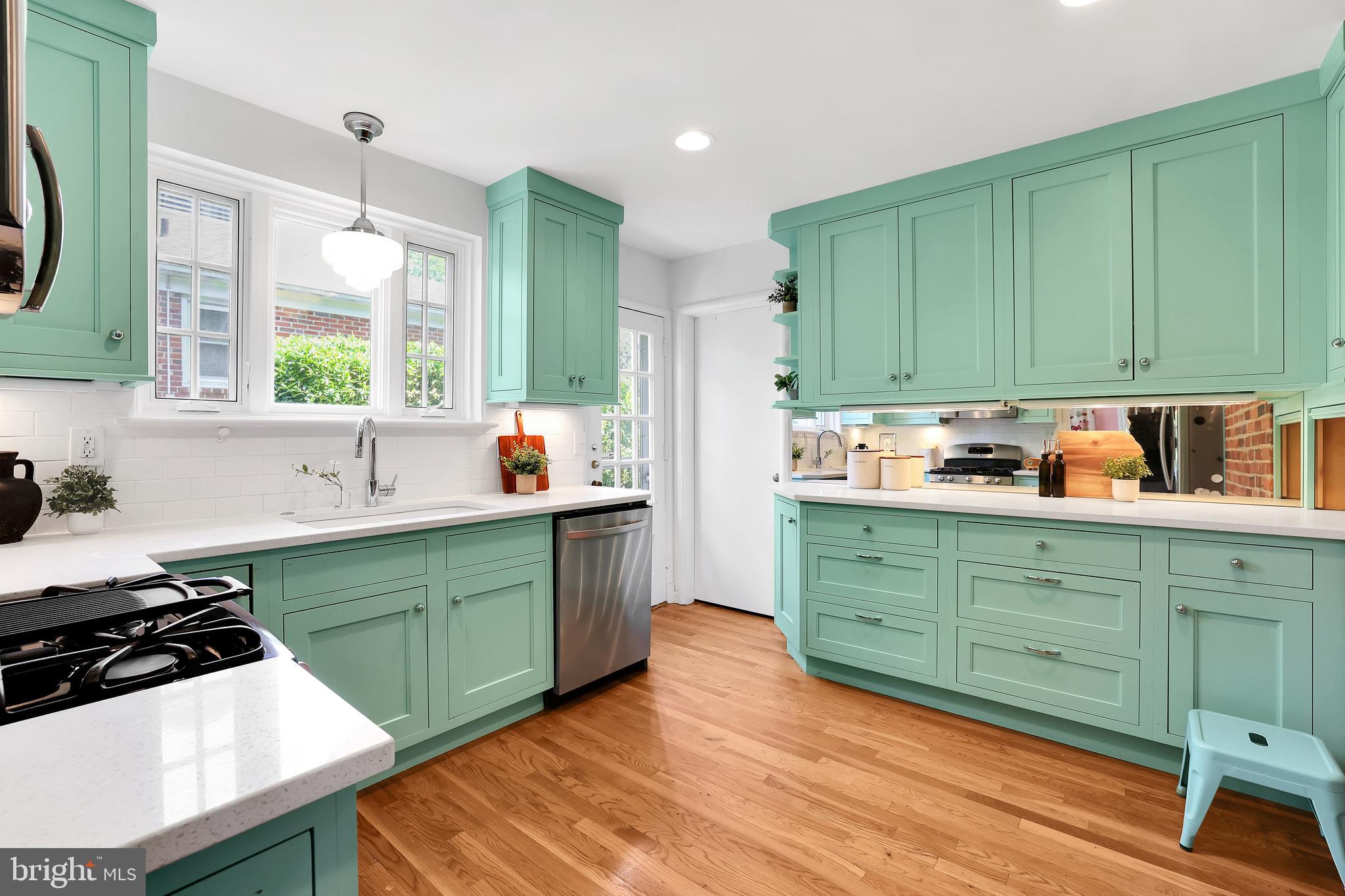 CHEVY CHASE - Residential