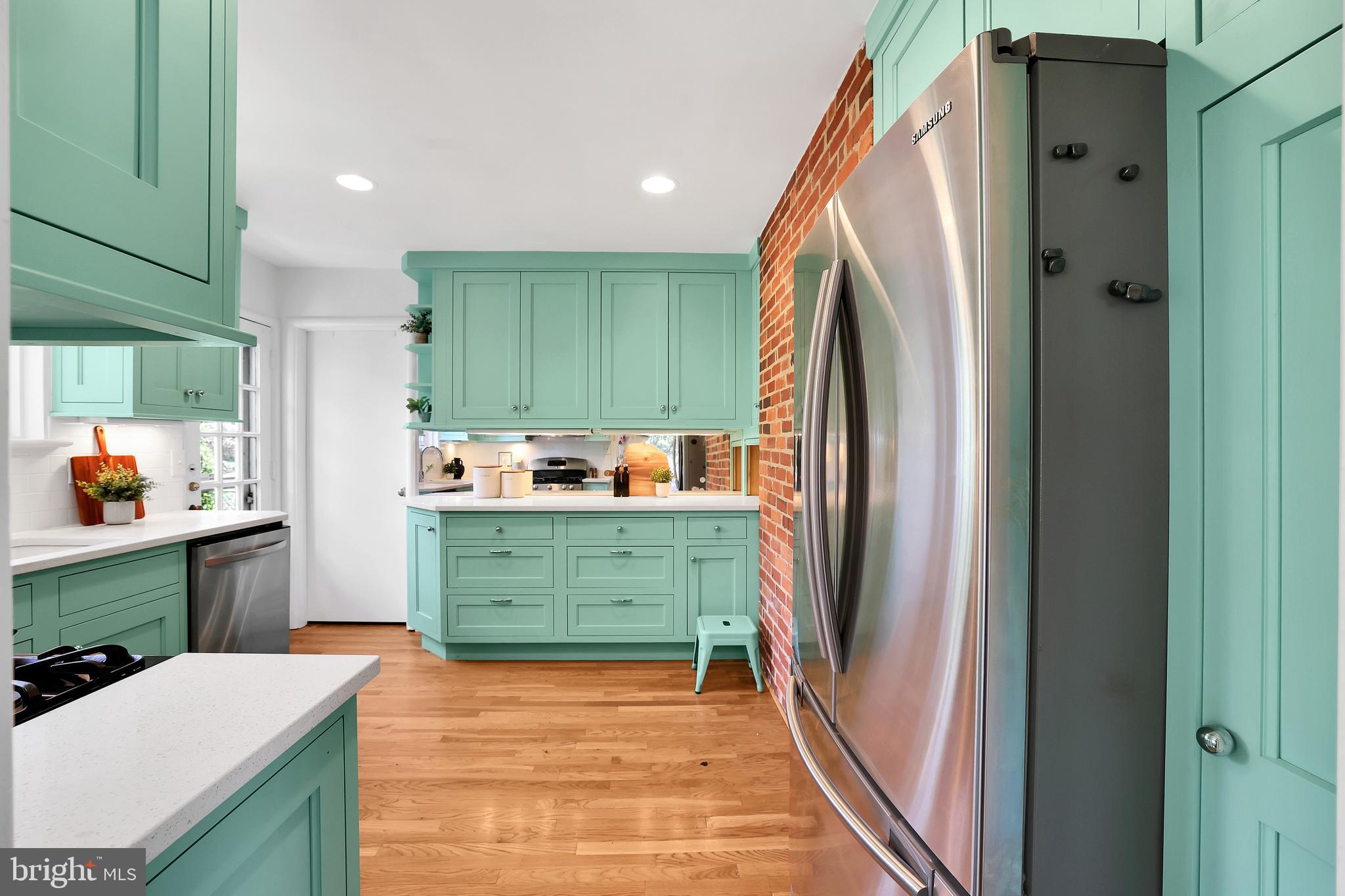 CHEVY CHASE - Residential