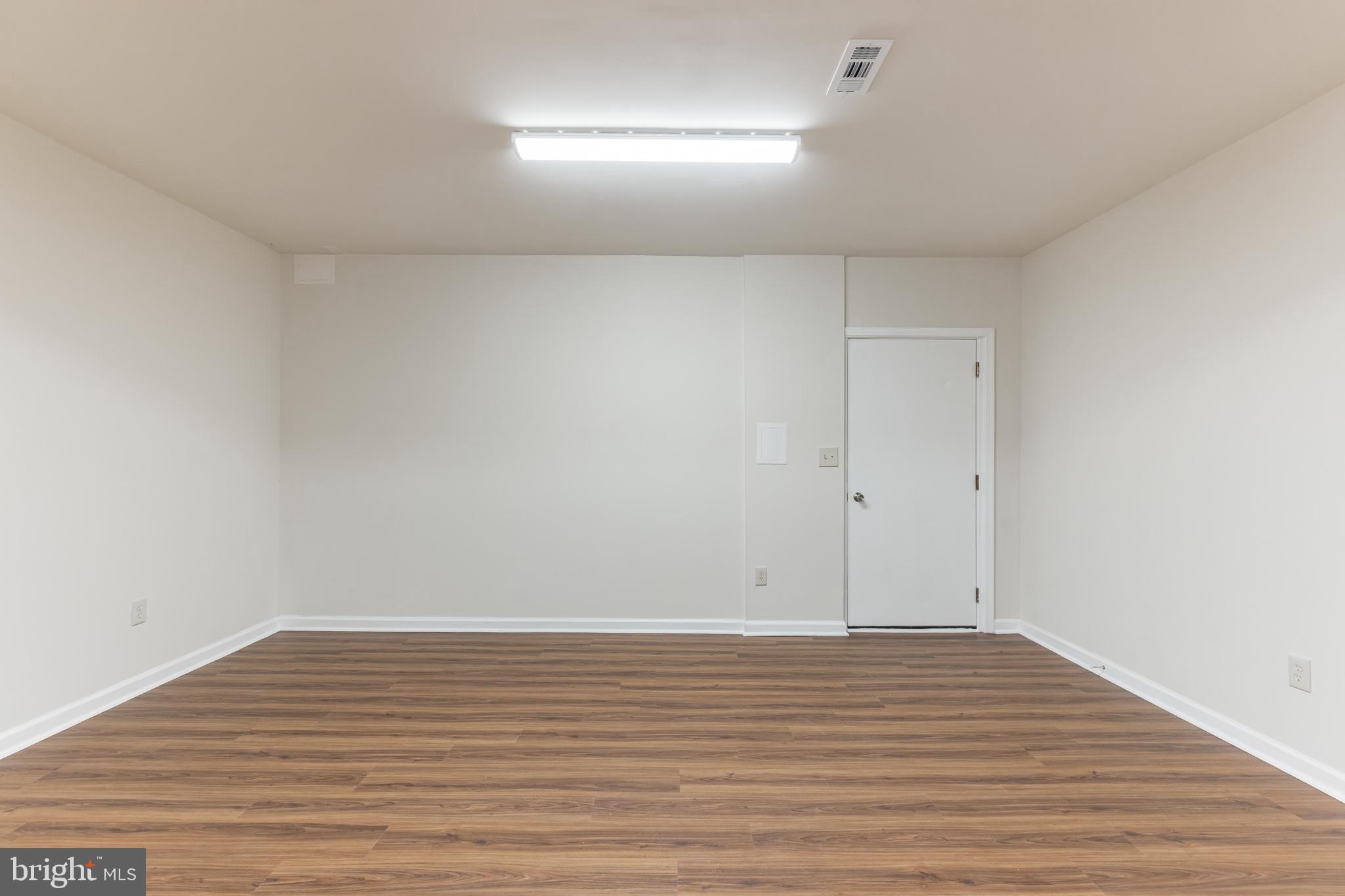 DUNSHIRE TOWNHOUSES - Residential