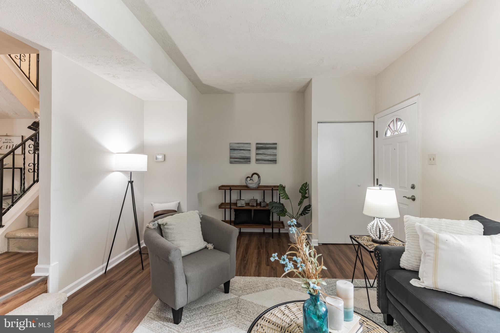 DUNSHIRE TOWNHOUSES - Residential