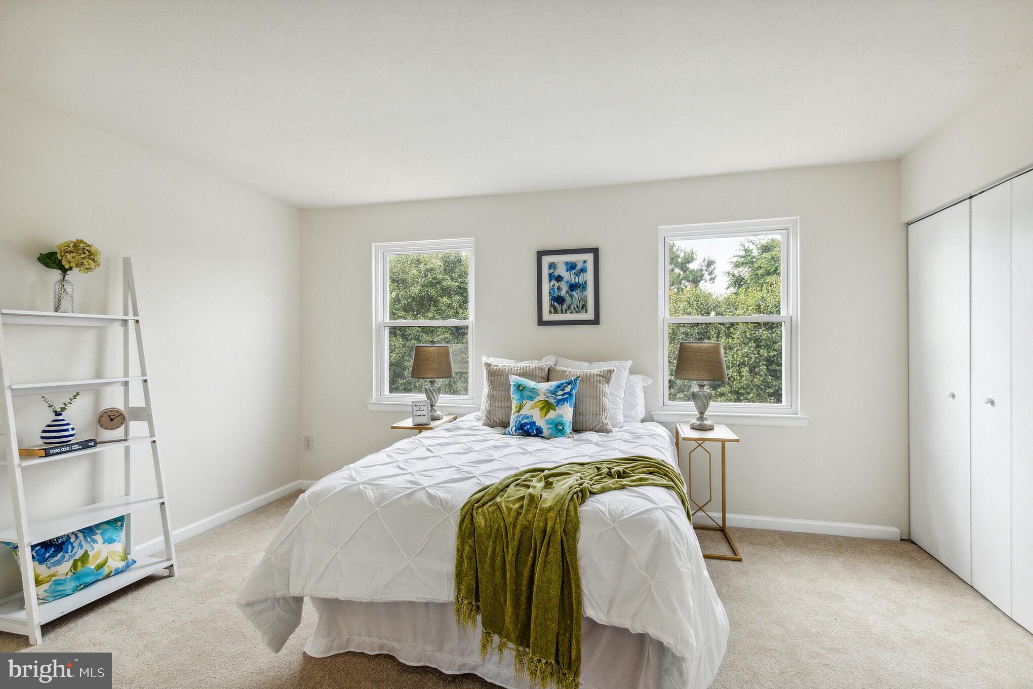 DUNSHIRE TOWNHOUSES - Residential