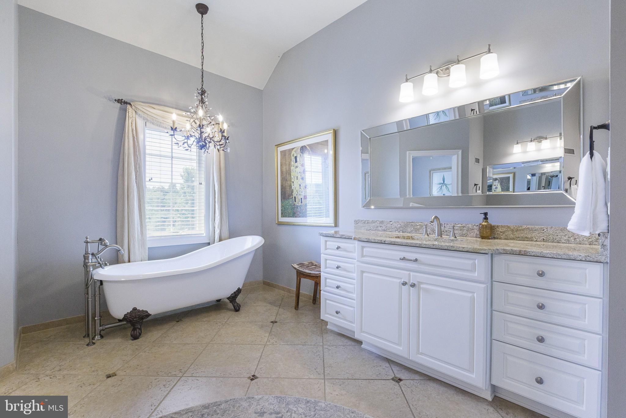 BELAMOUR - Residential