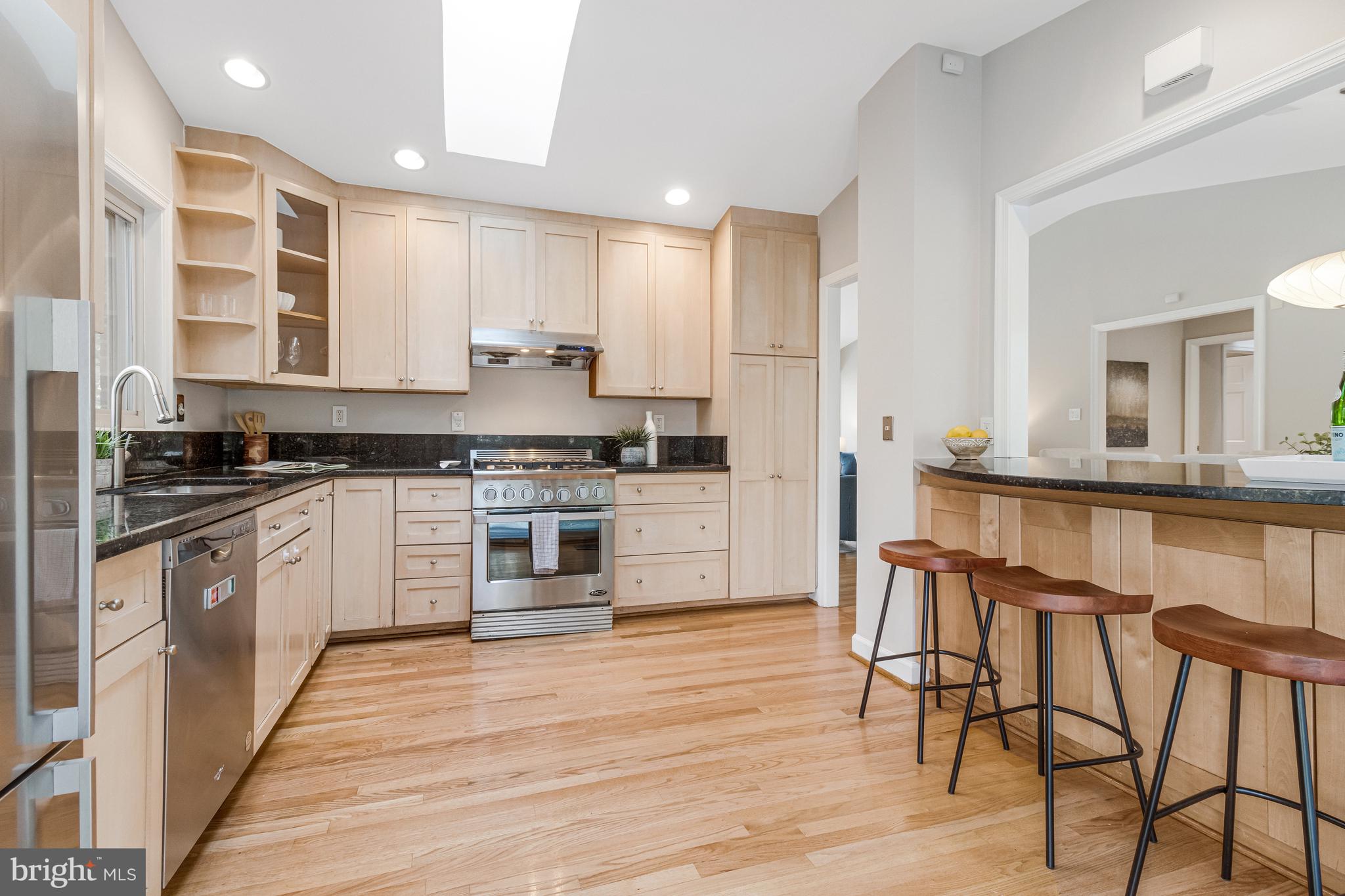 CARDEROCK SPRINGS - Residential Lease