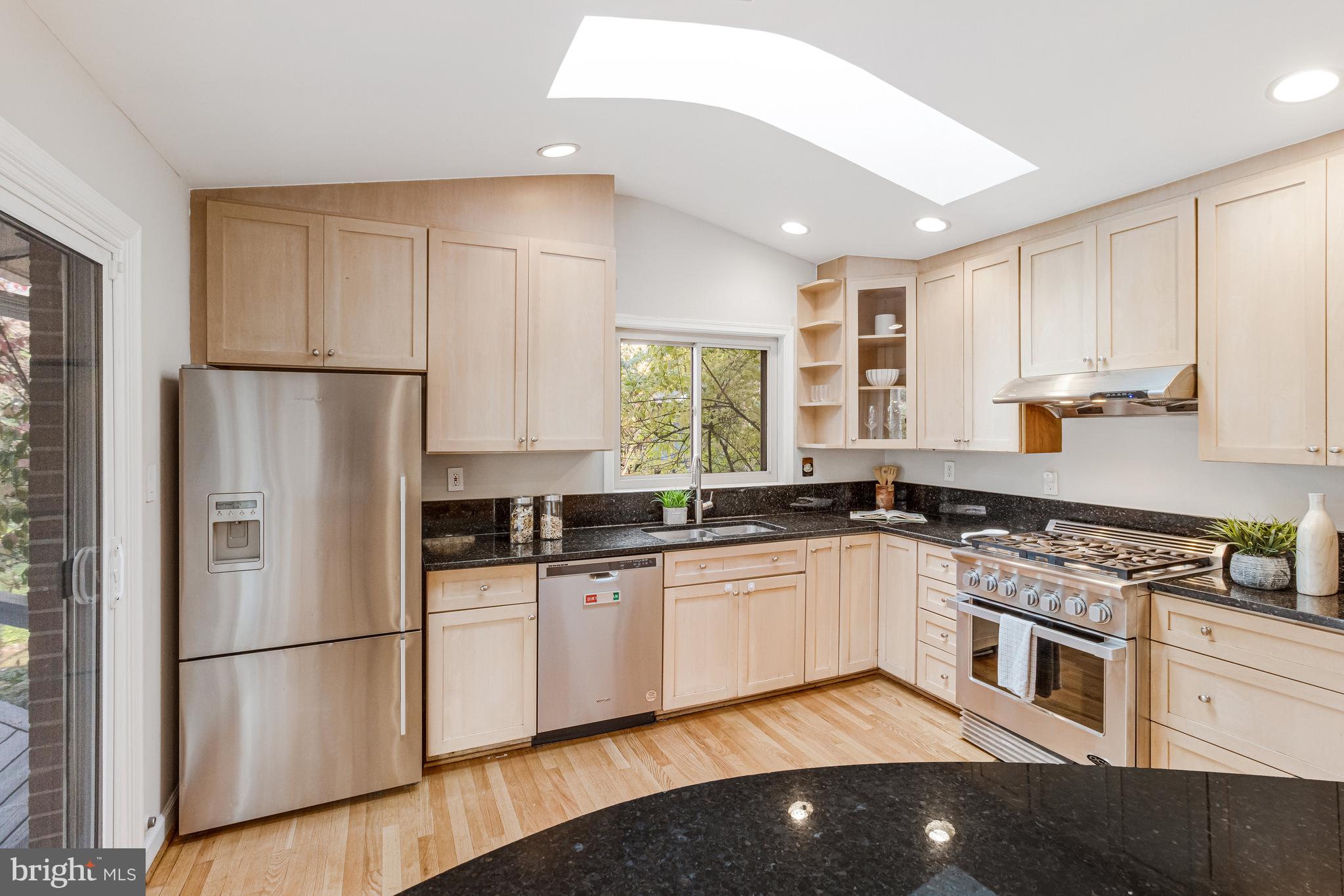 CARDEROCK SPRINGS - Residential Lease