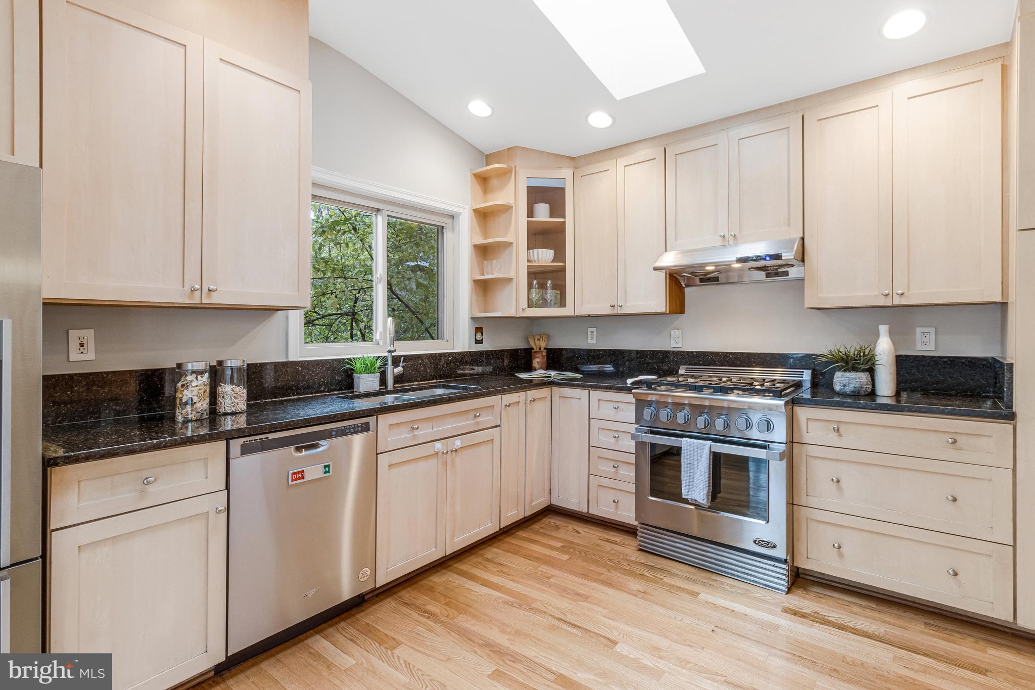 CARDEROCK SPRINGS - Residential Lease