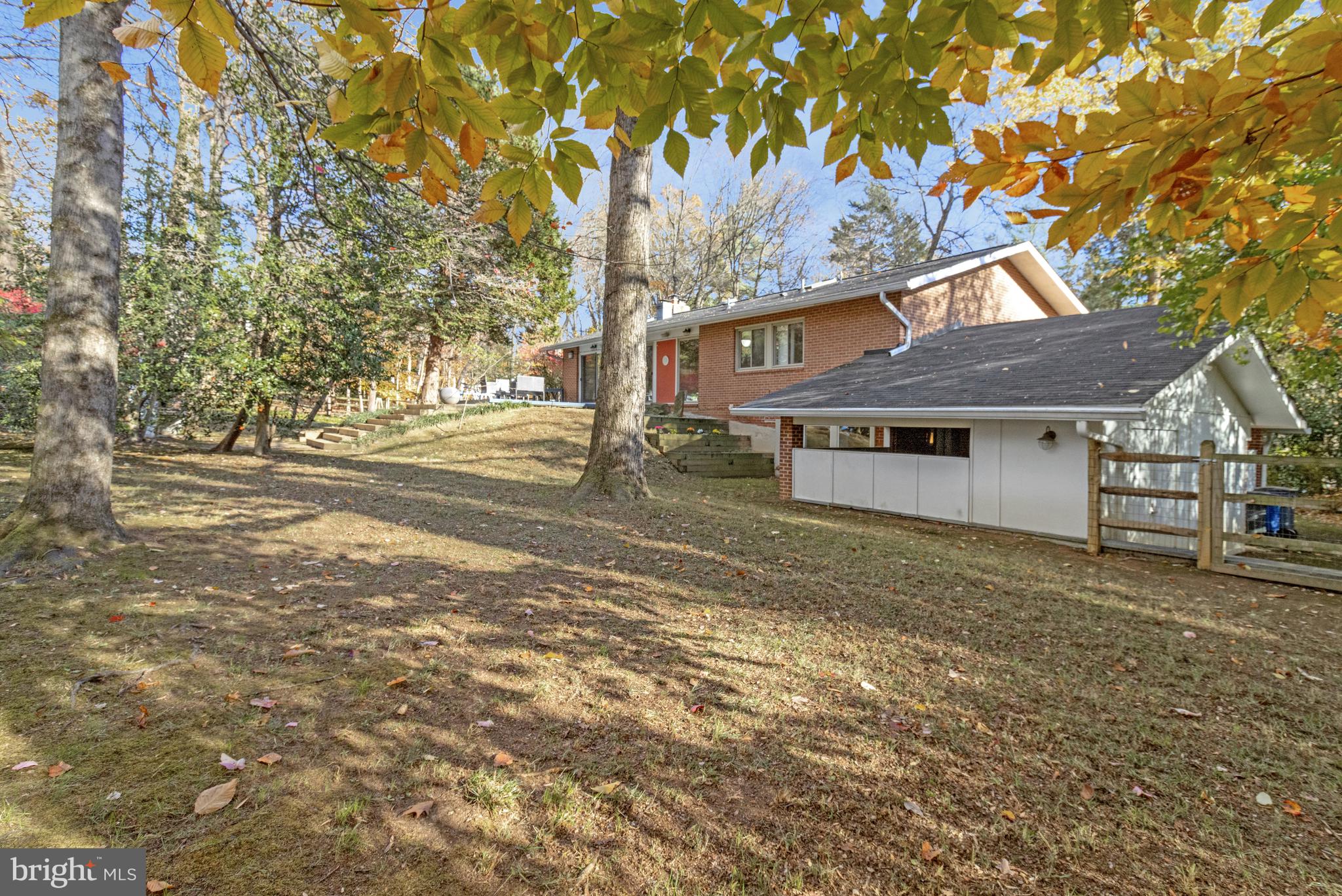 CARDEROCK SPRINGS - Residential Lease