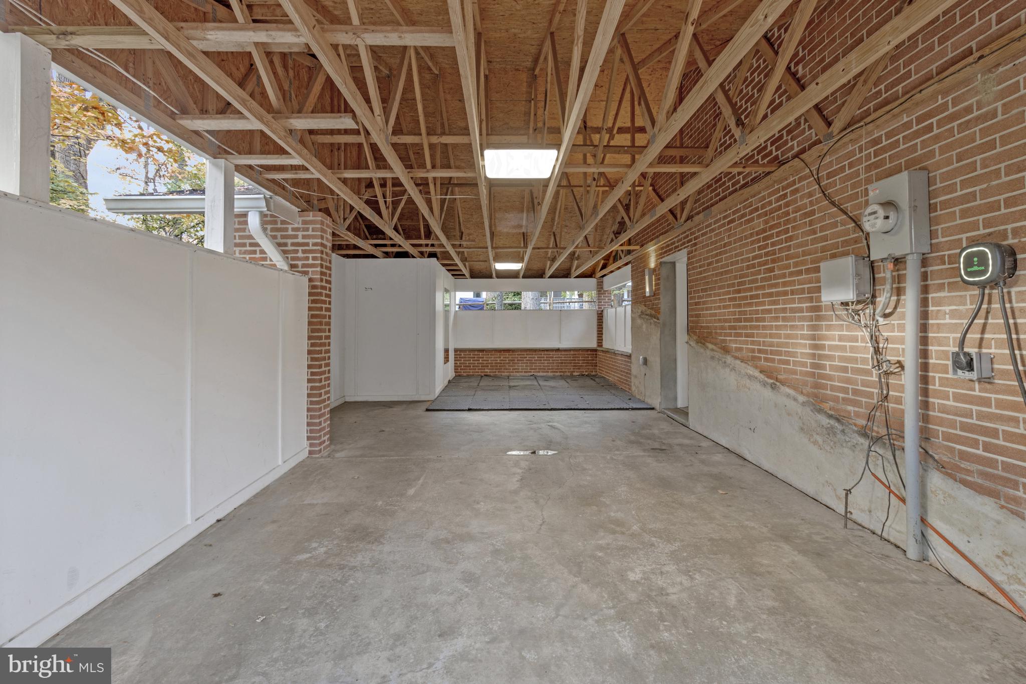 CARDEROCK SPRINGS - Residential Lease