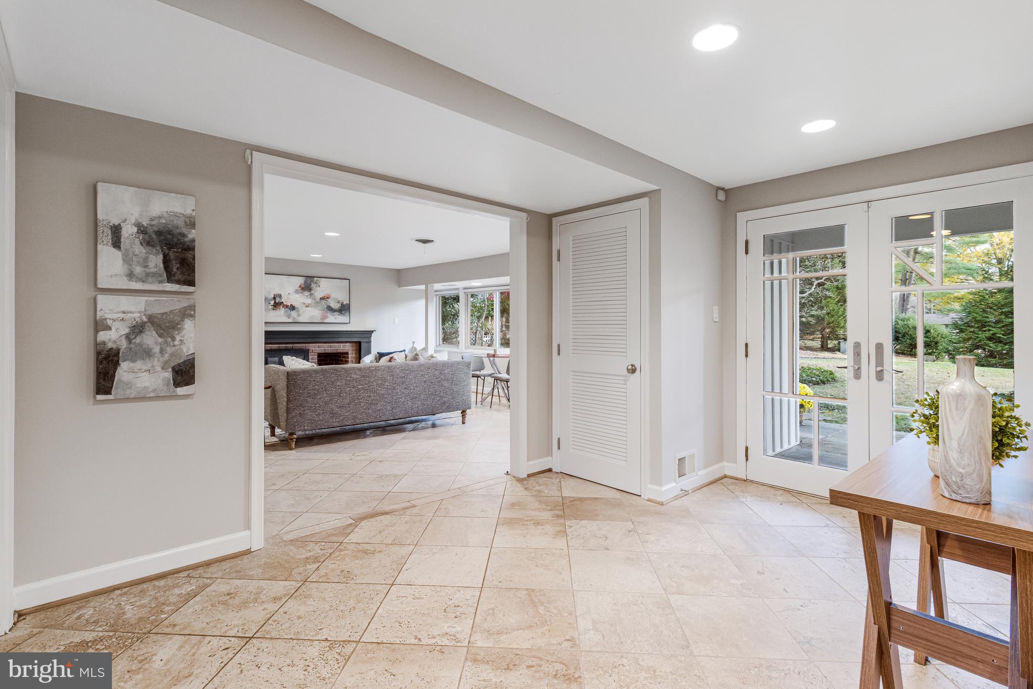 CARDEROCK SPRINGS - Residential Lease