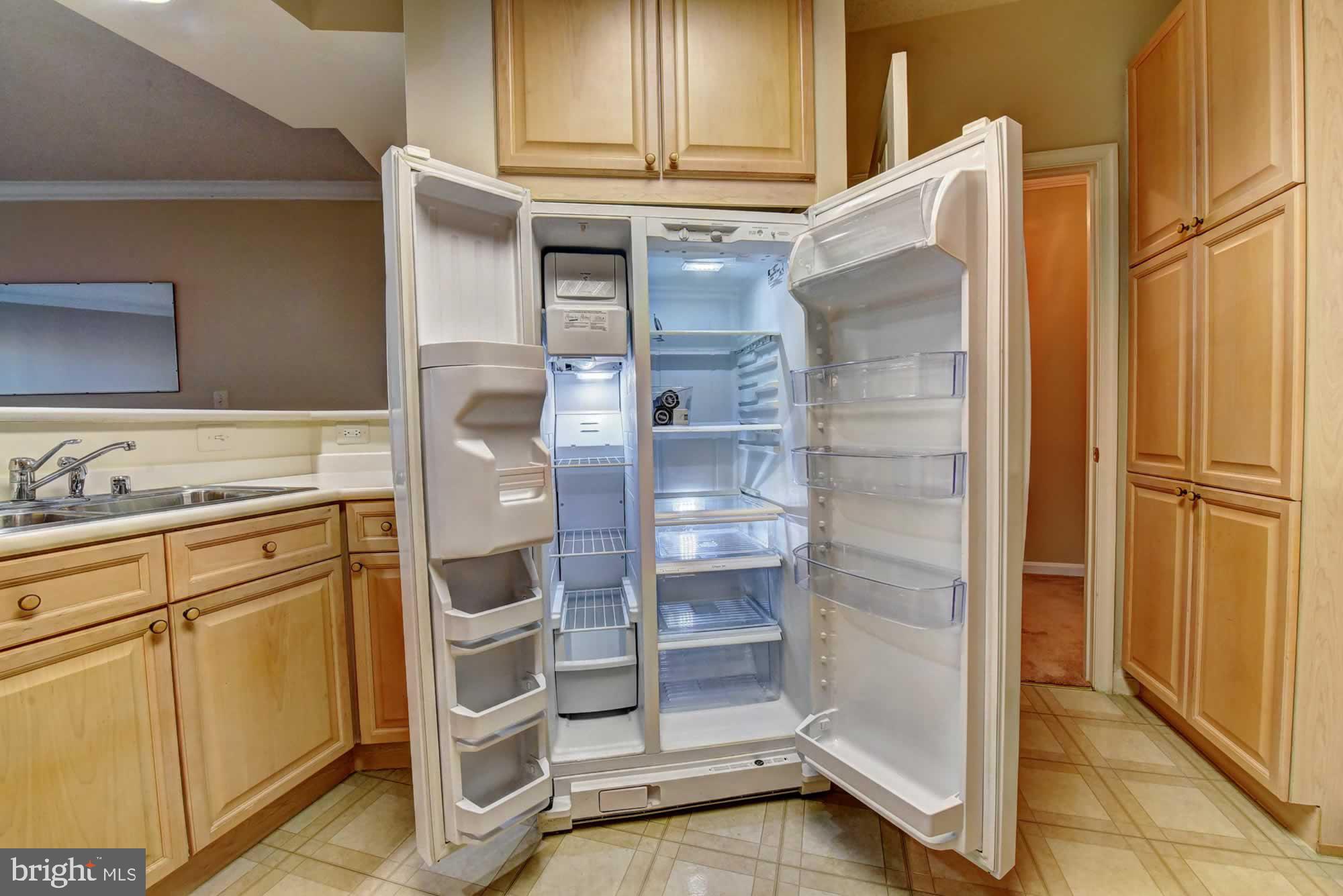 LEISURE WORLD - Residential