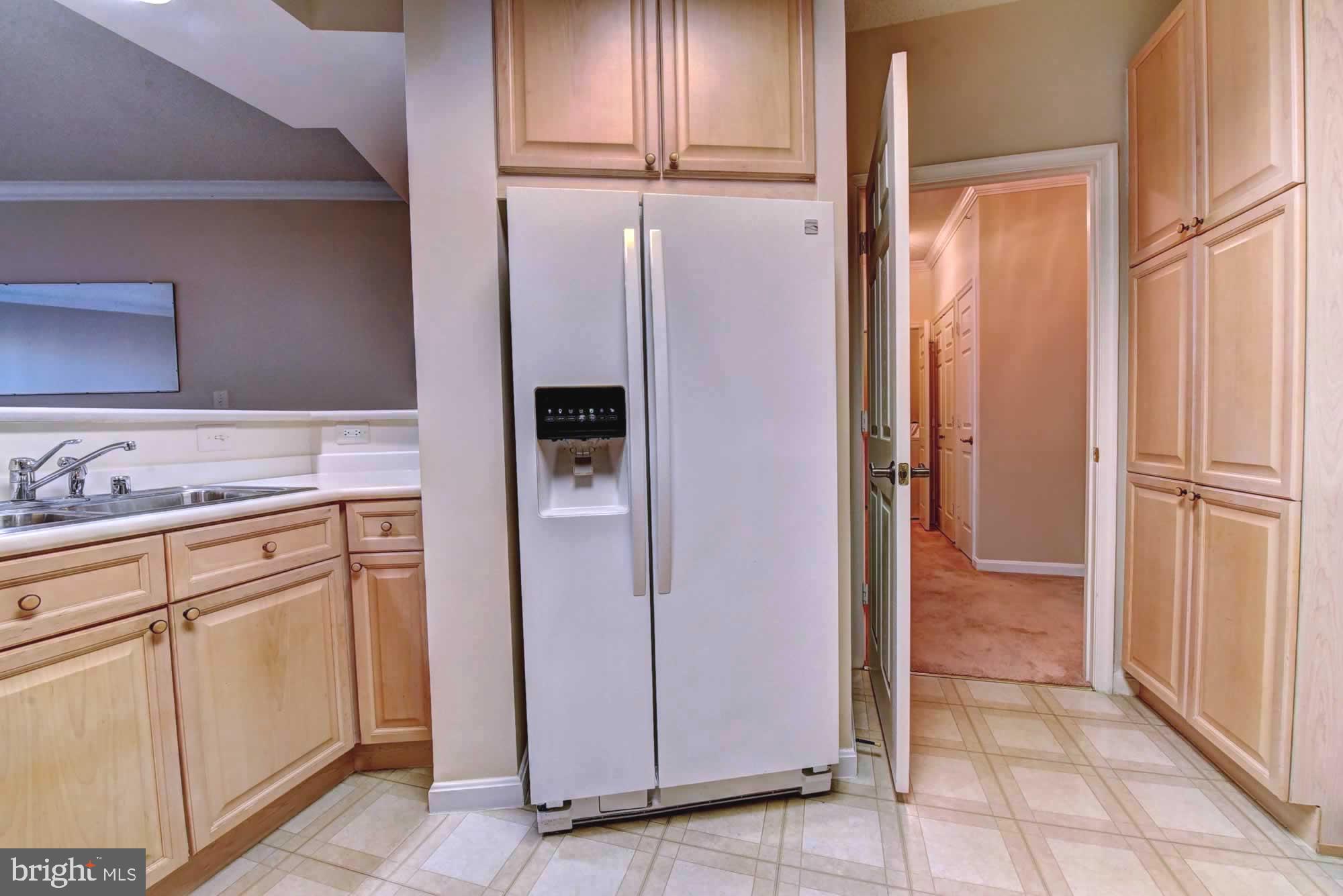 LEISURE WORLD - Residential