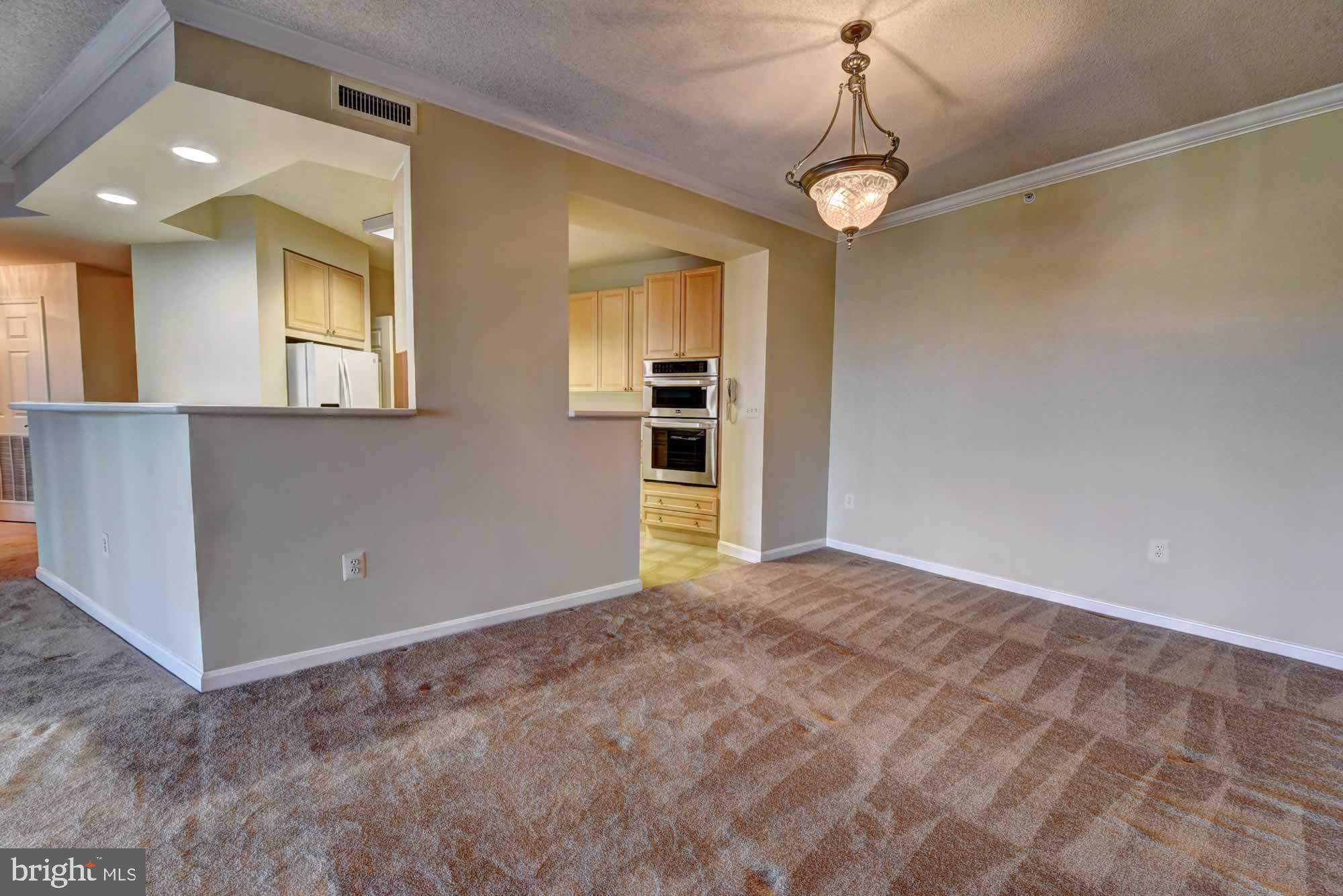 LEISURE WORLD - Residential