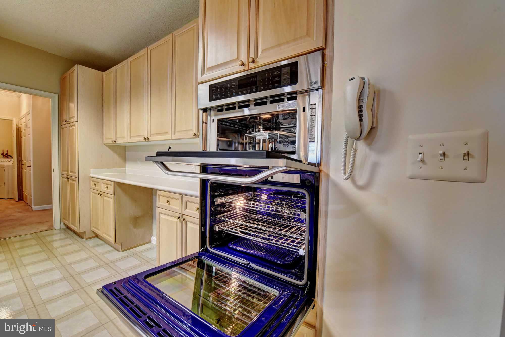 LEISURE WORLD - Residential