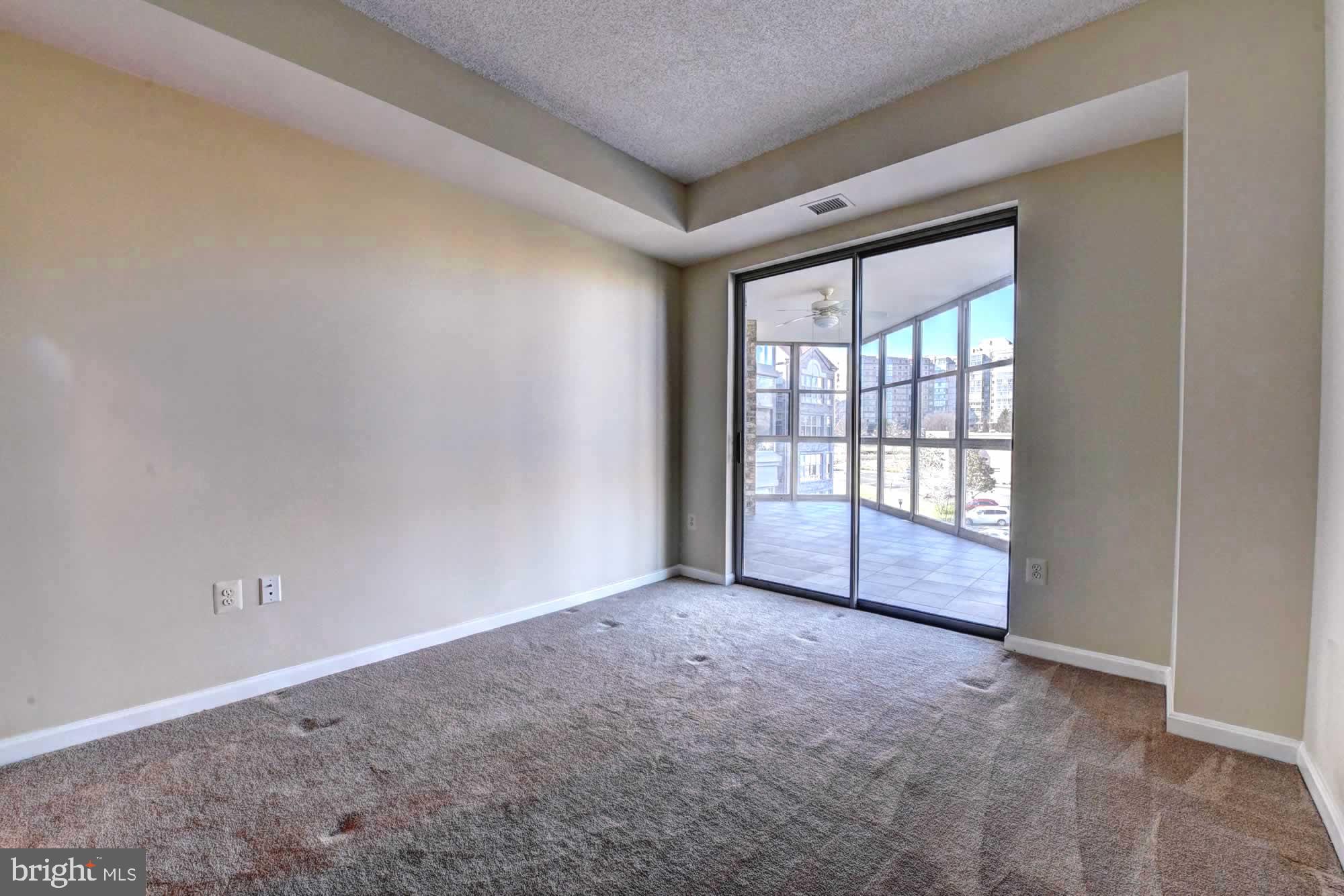 LEISURE WORLD - Residential