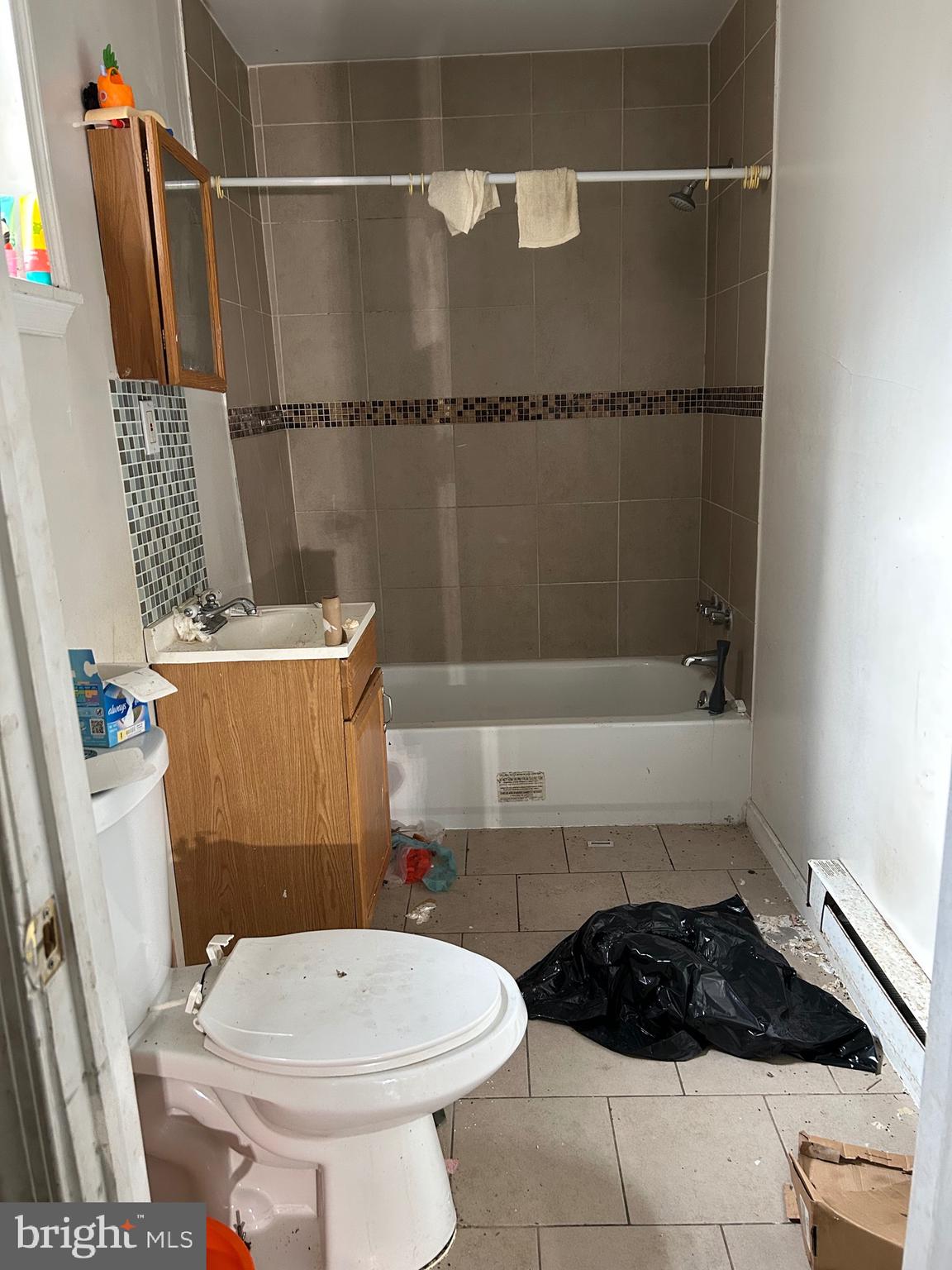 STRAWBERRY MANSION - Residential Income