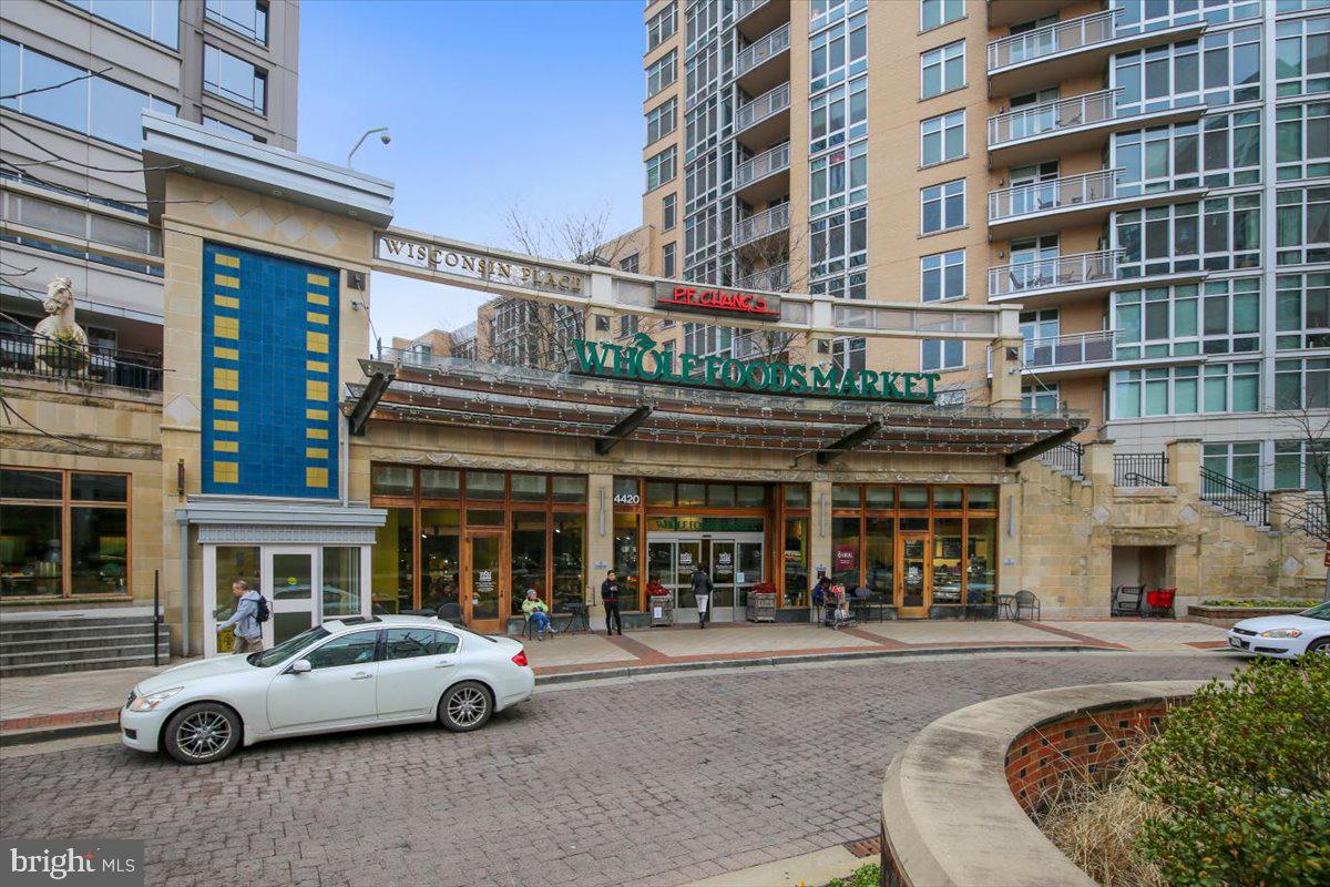 4620 NORTH PARK AVE - Residential