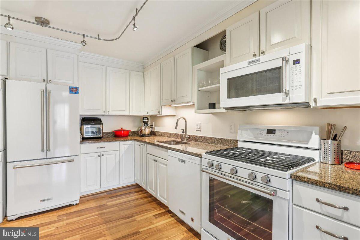 4620 NORTH PARK AVE - Residential