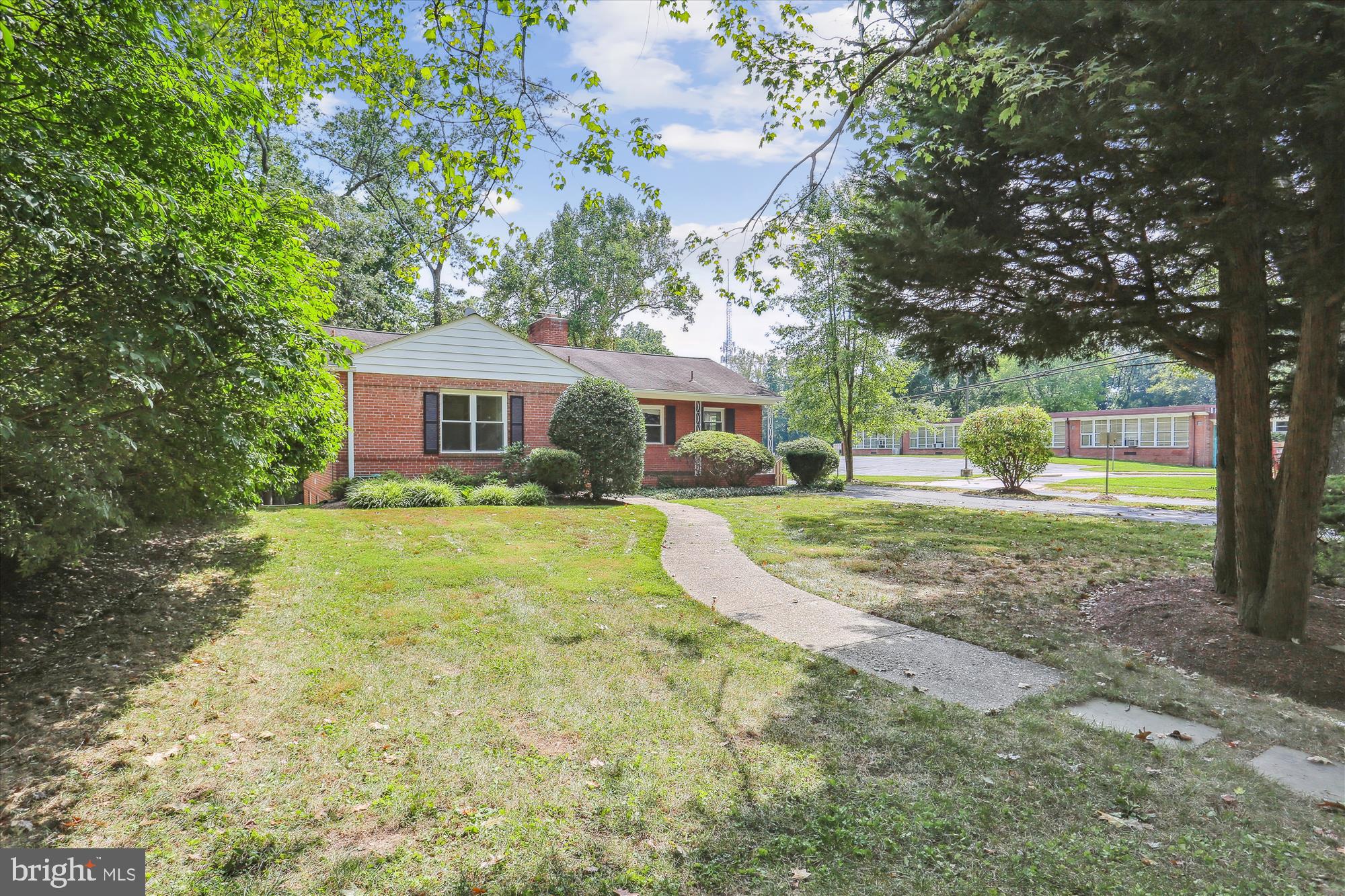 BRADLEY HILLS - Residential