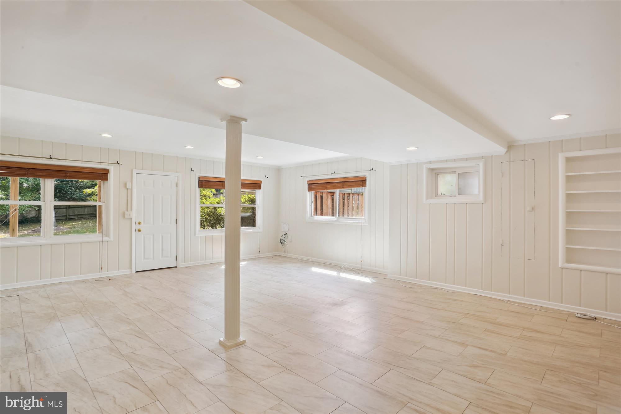 BRADLEY HILLS - Residential