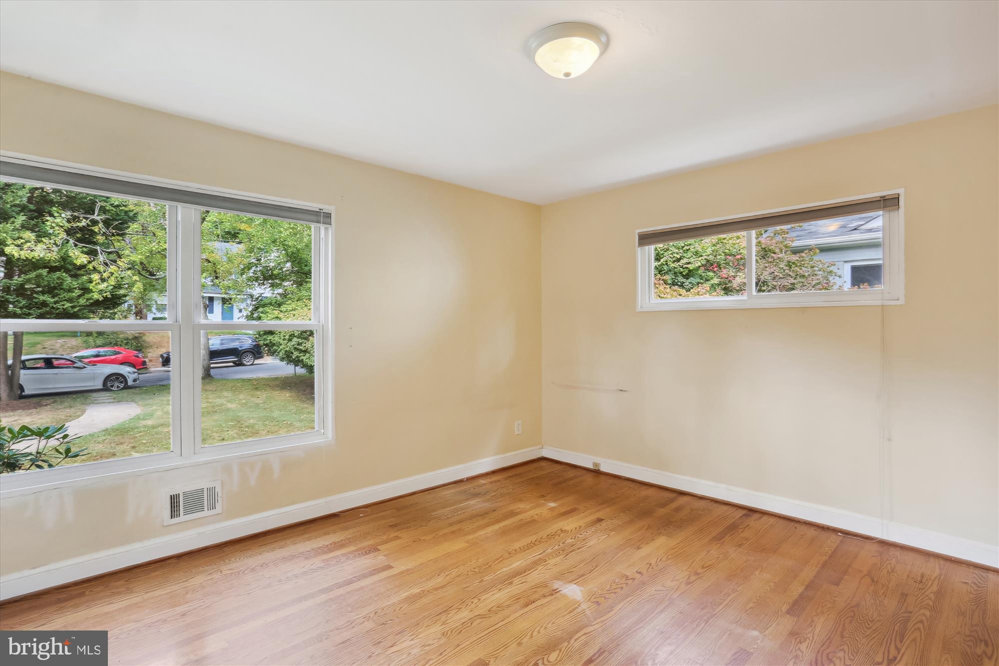 BRADLEY HILLS - Residential