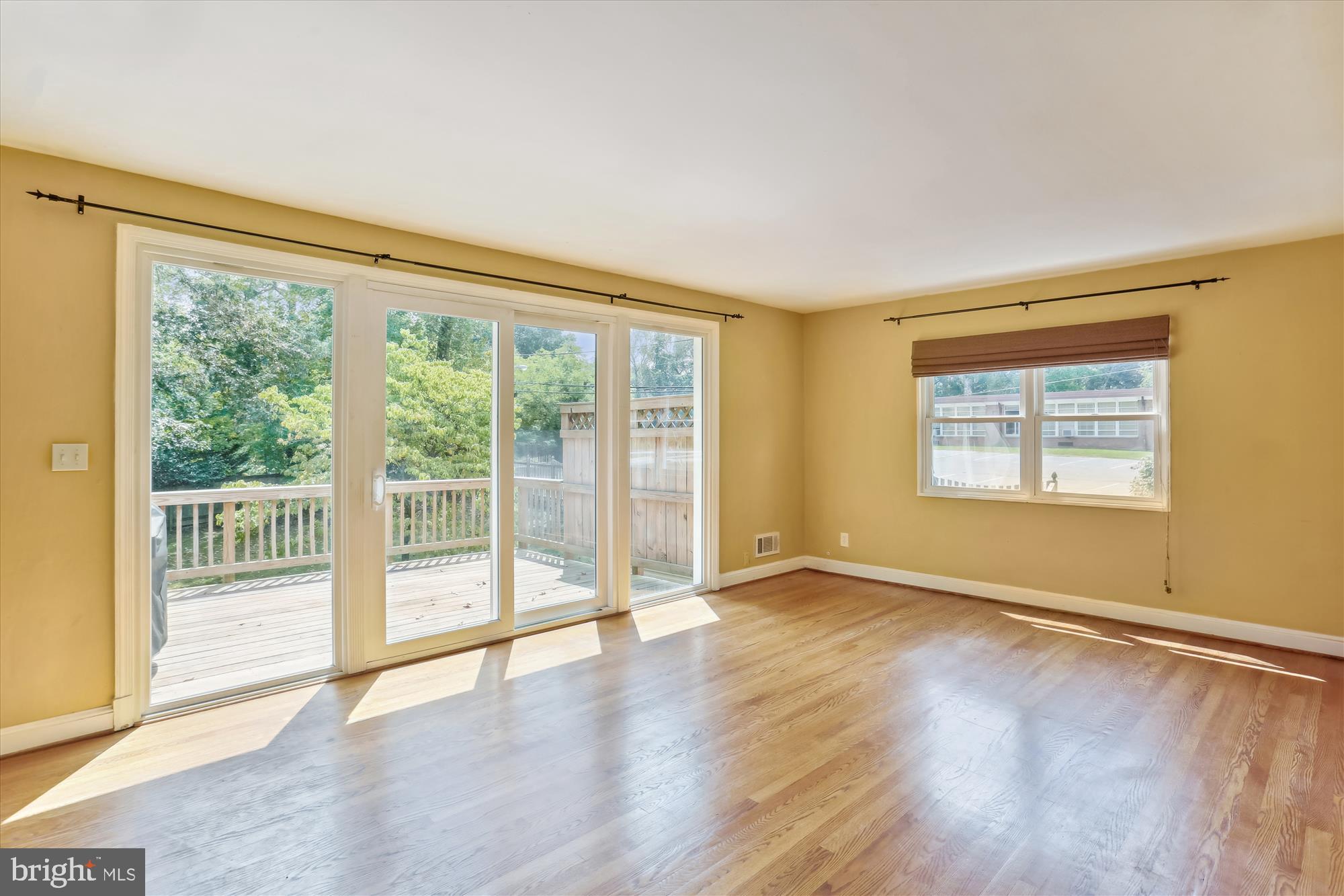 BRADLEY HILLS - Residential