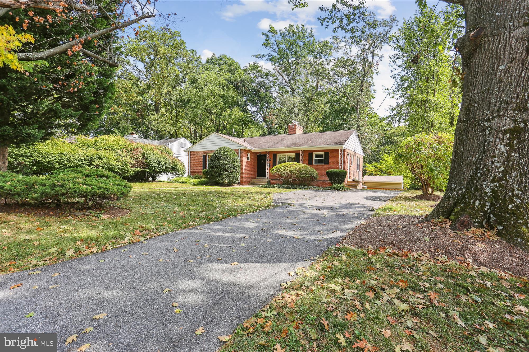 BRADLEY HILLS - Residential