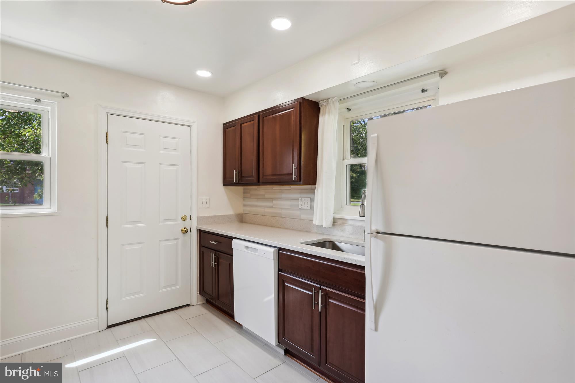 BRADLEY HILLS - Residential